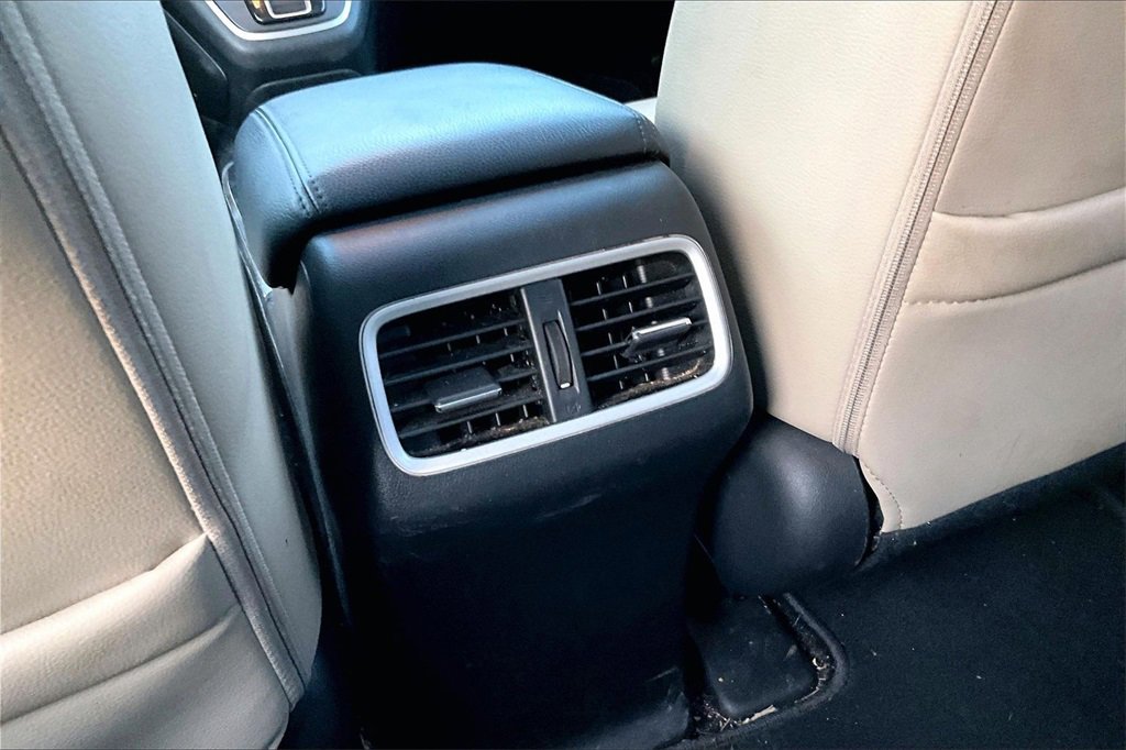 Used 2016 Honda CR-V Touring image 29