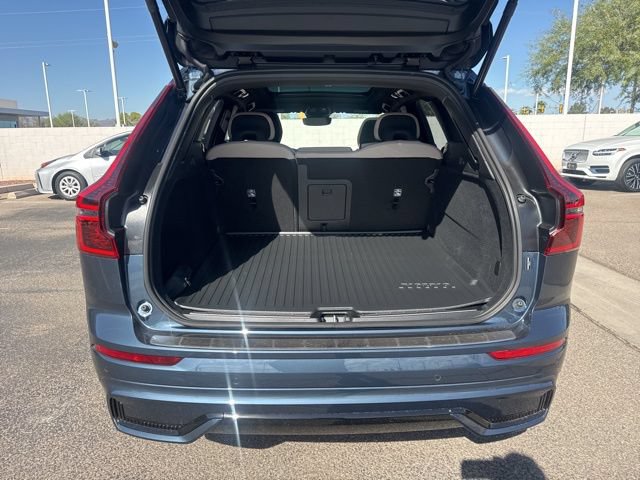 New 2026 Volvo XC60 B5 Plus w/ Protection Package Premier AWD/4WD image 7
