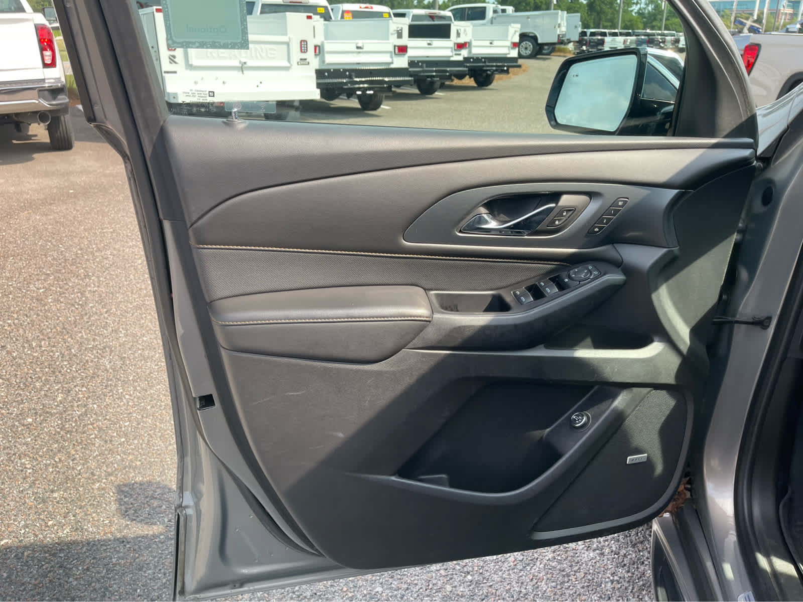 Used 2019 Chevrolet Traverse Premier w/ Driver Confidence II Package FWD image 10