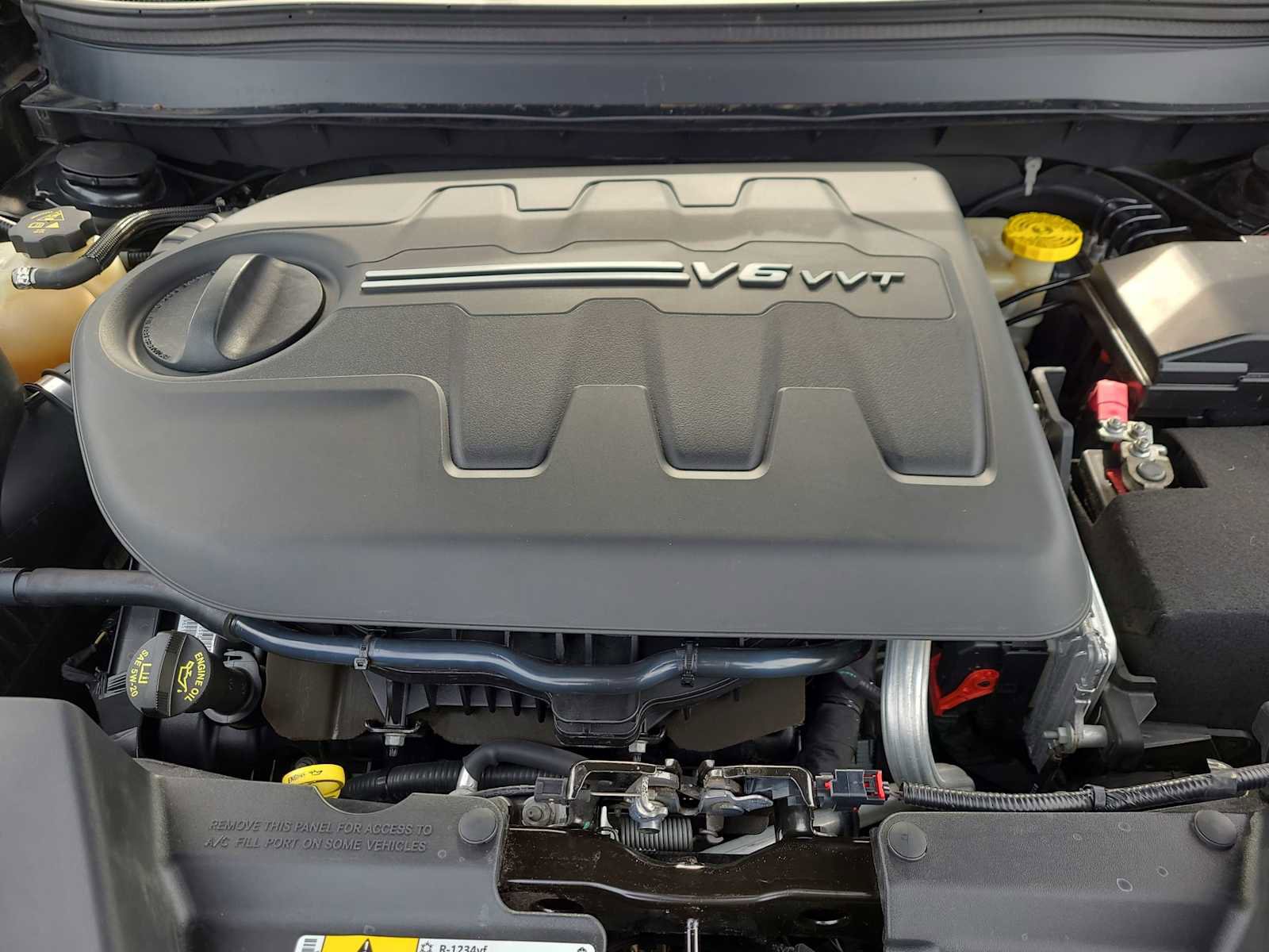 Used 2016 Jeep Cherokee Latitude image 17