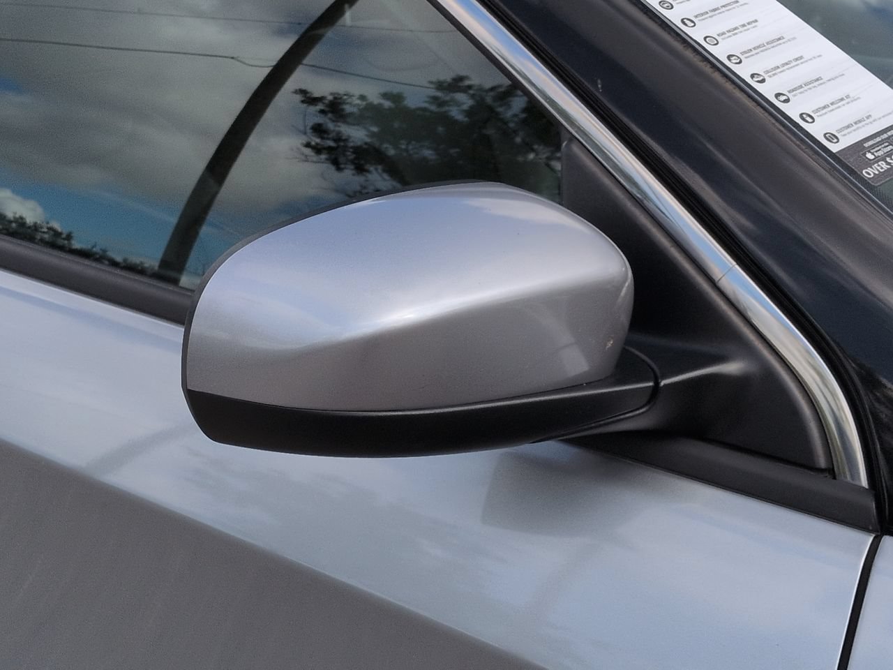 Used 2019 Jeep Compass Latitude FWD image 12