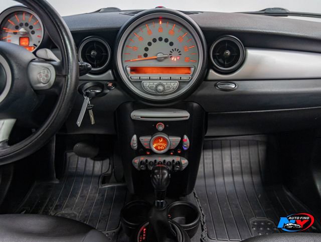 Used 2009 MINI Cooper Clubman Hardtop FWD image 11