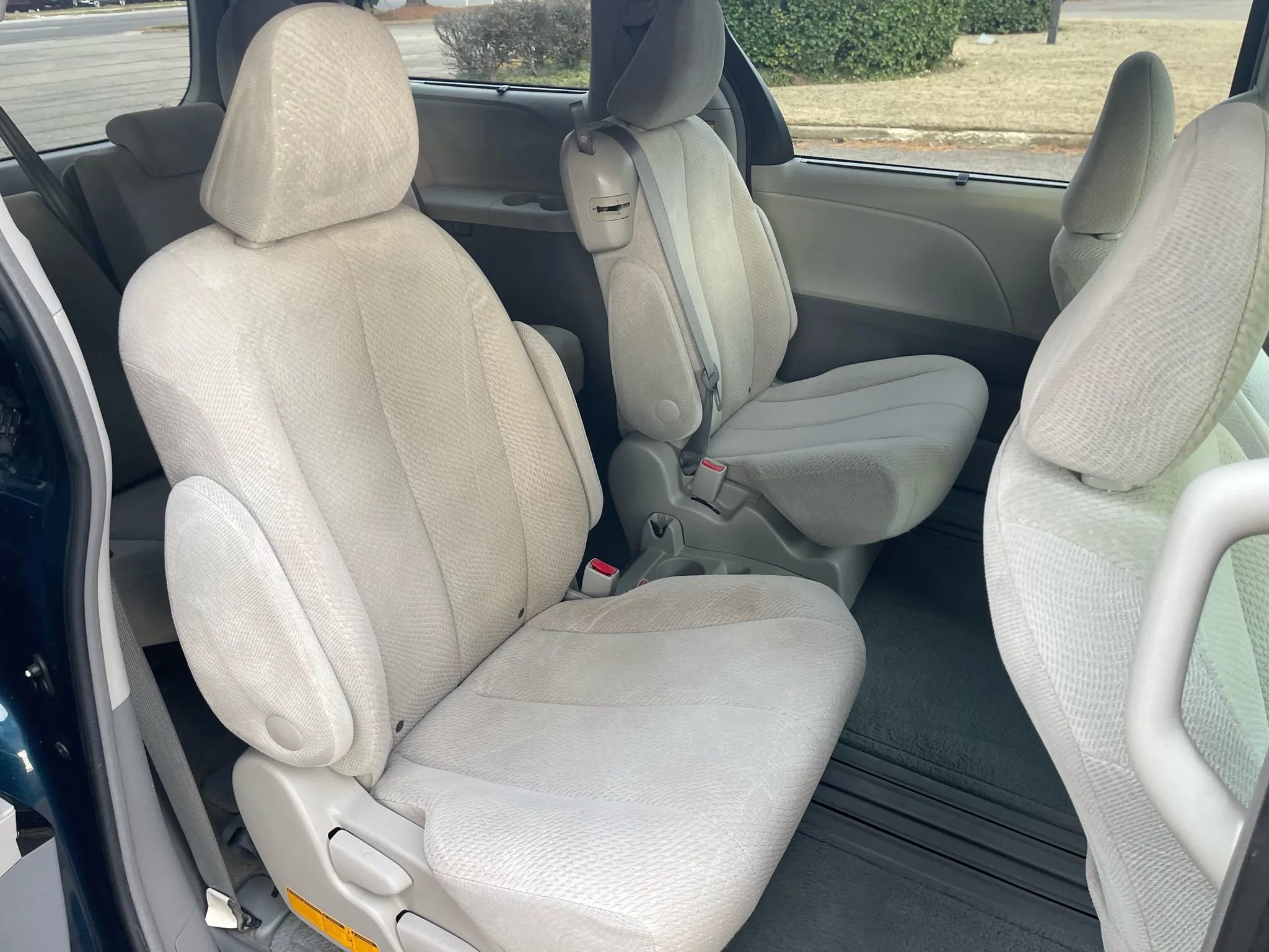 Used 2012 Toyota Sienna LE image 13