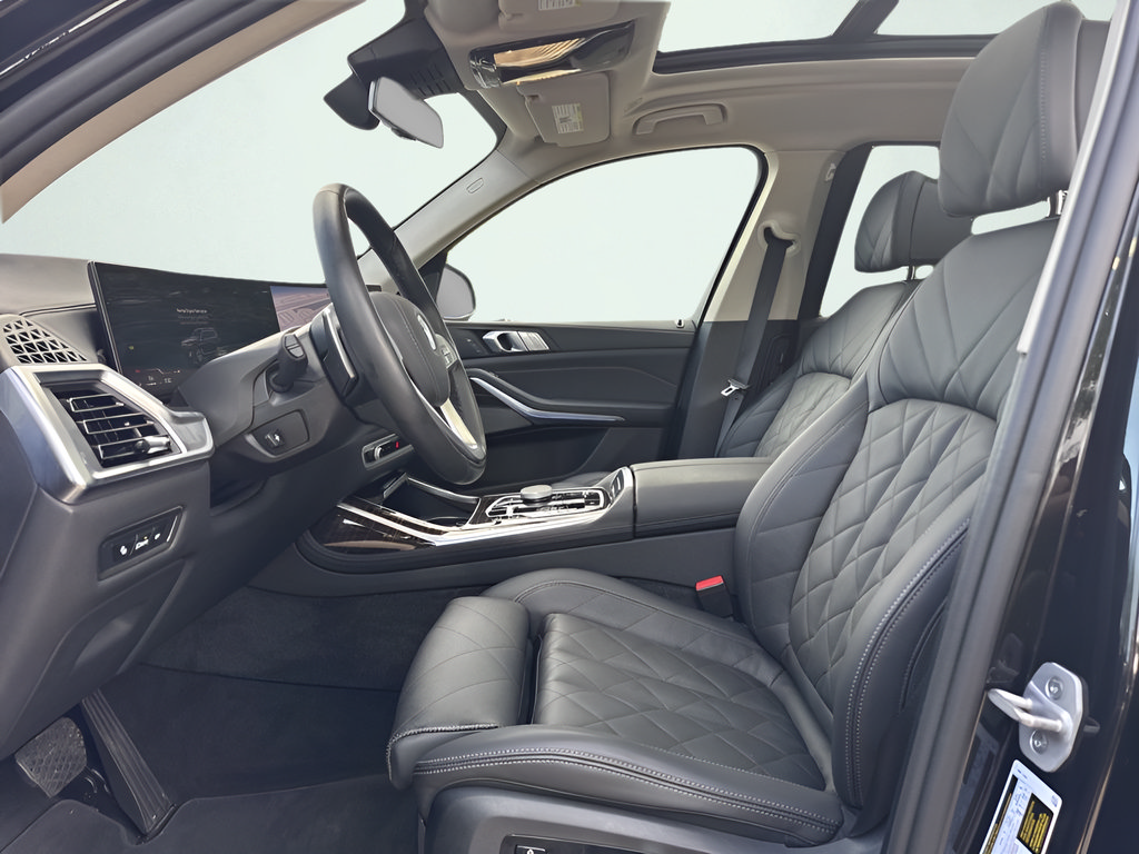 Used 2026 BMW X7 xDrive40i AWD/4WD image 10
