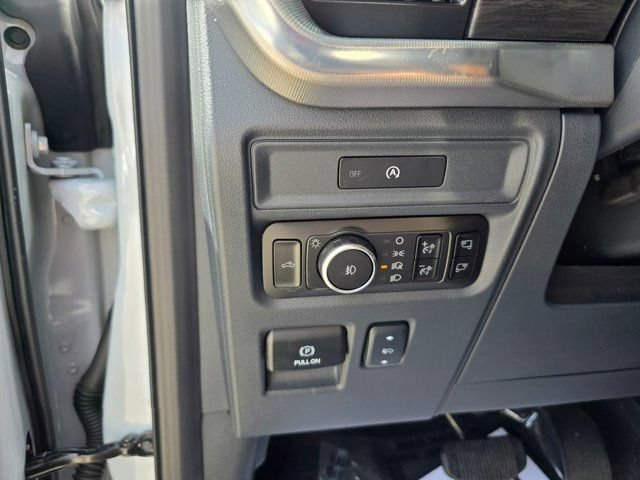 Used 2025 Ford F150 Lariat w/ FX4 Off-Road Package AWD/4WD image 32