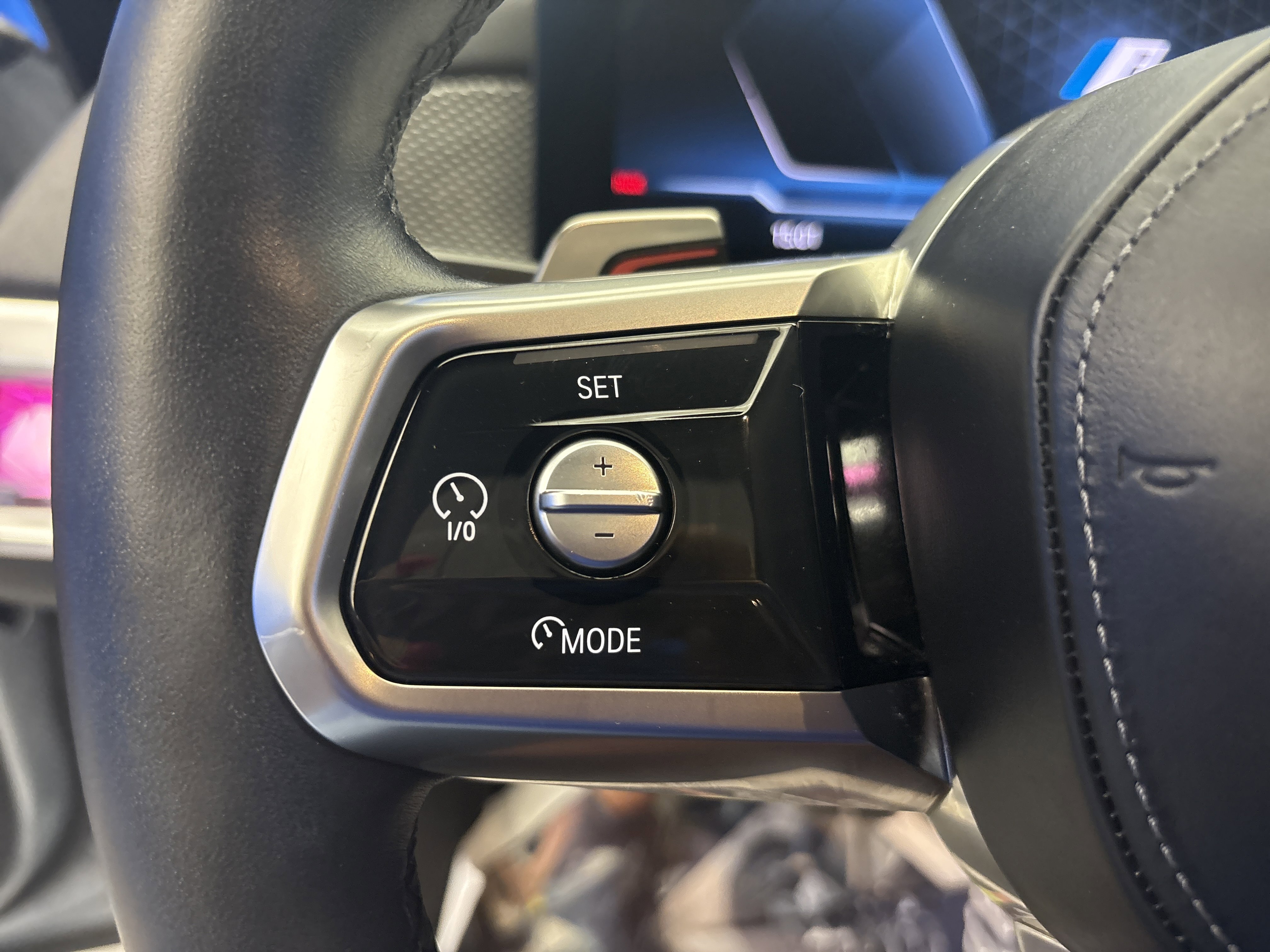 Used 2023 BMW i7 xDrive60 AWD/4WD image 15