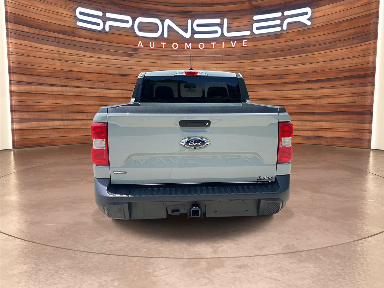 Used 2023 Ford Maverick Lariat FWD image 6