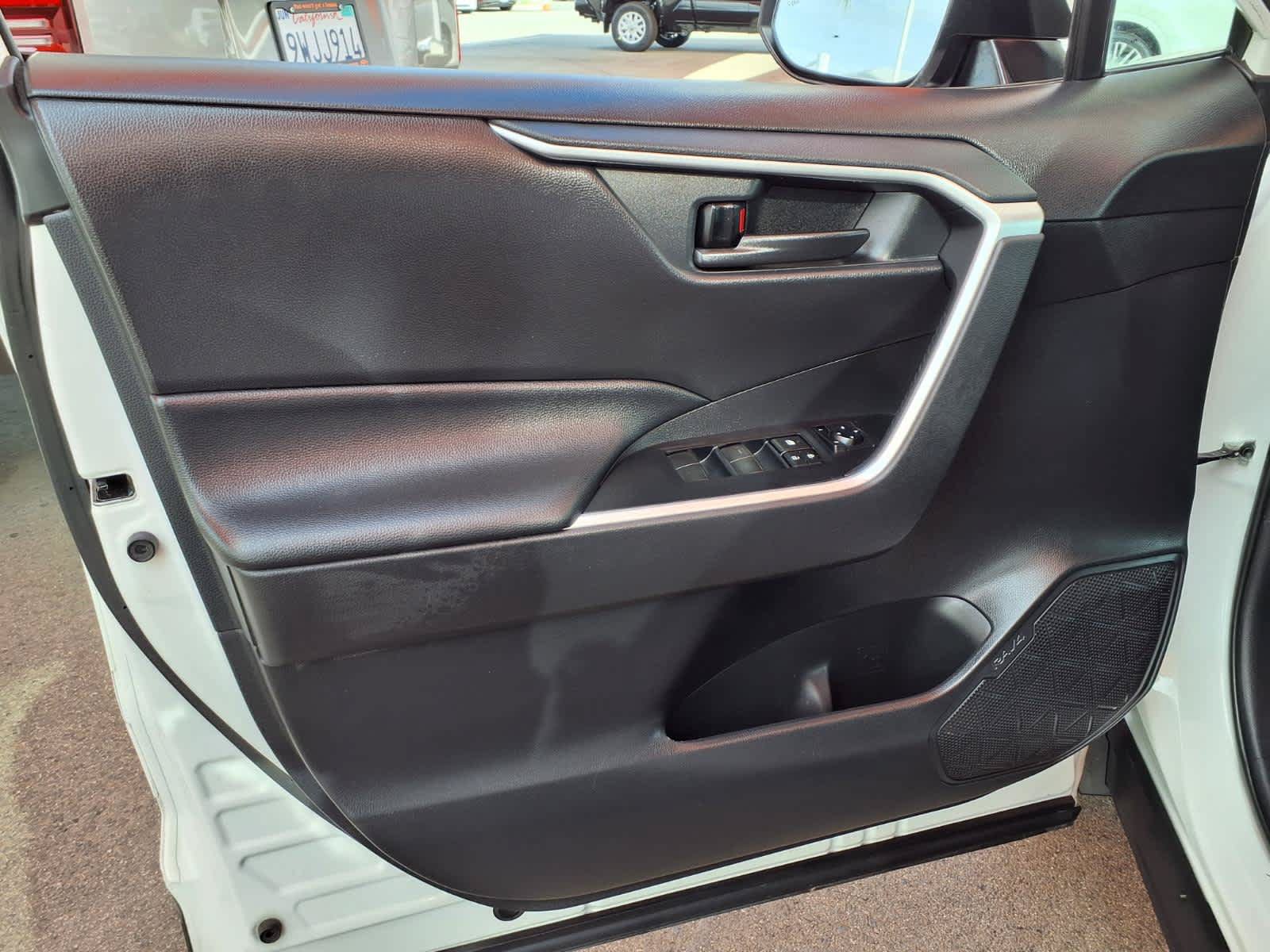 Used 2020 Toyota RAV4 LE w/ Carpet Mat Package FWD image 13