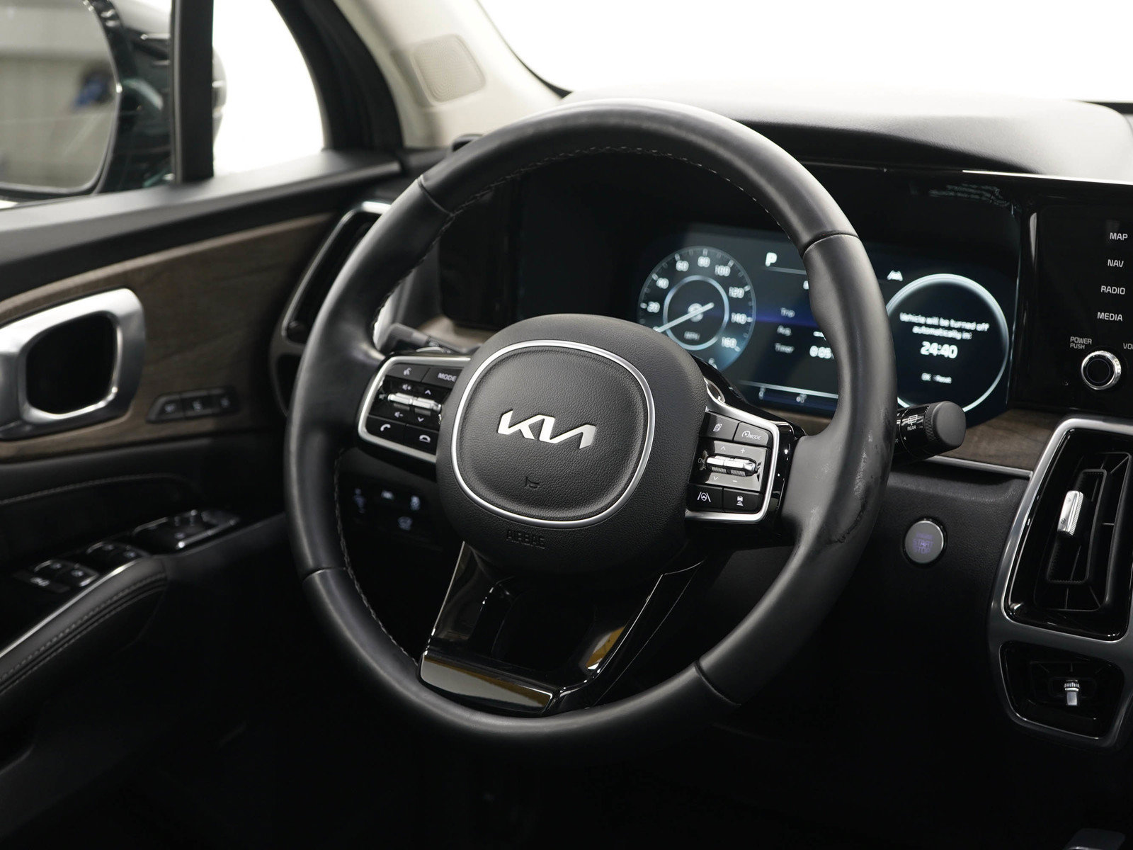 Used 2023 Kia Sorento SX Prestige AWD/4WD image 15