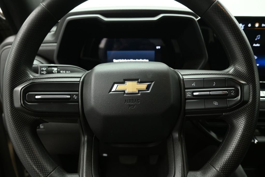 Used 2023 Chevrolet Colorado W/T RWD image 13