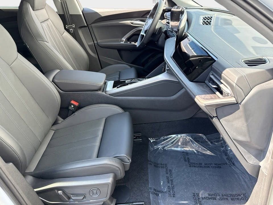 Certified 2025 Audi Q5 Premium Plus w/ Premium Plus image 10