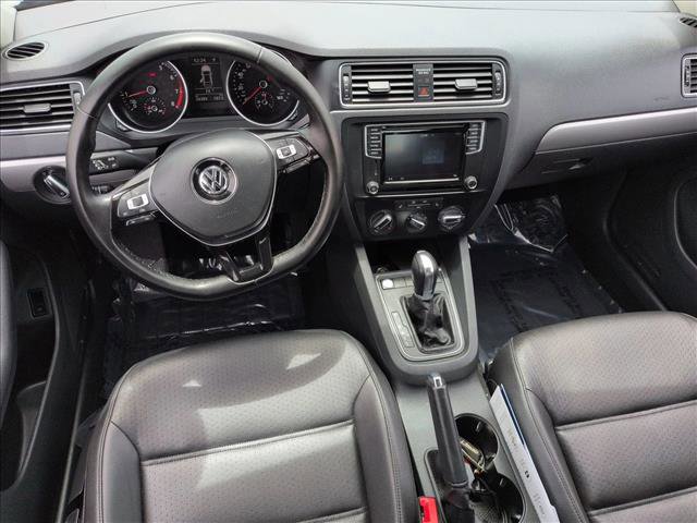 Used 2017 Volkswagen Jetta SE FWD image 19