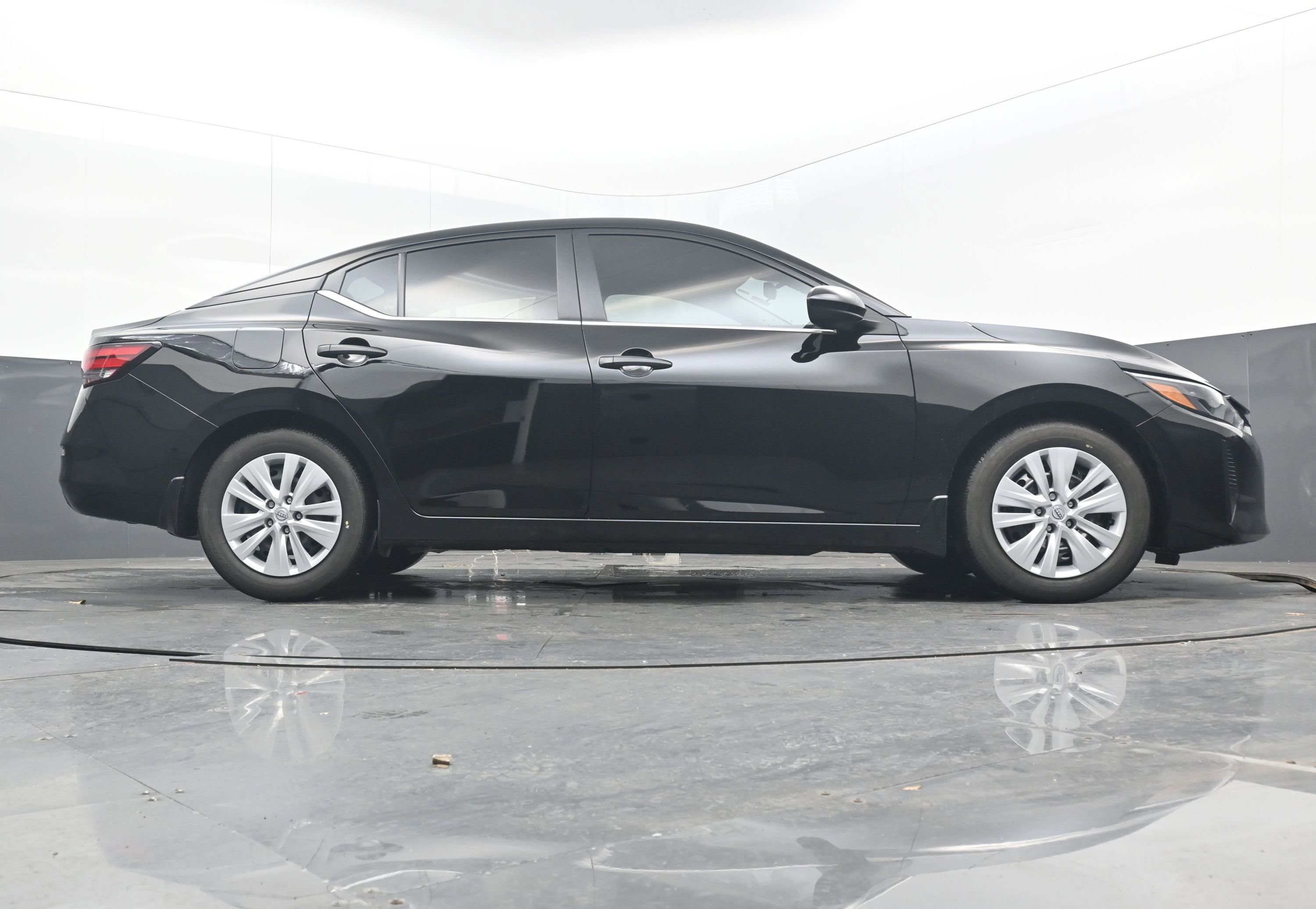 Certified 2025 Nissan Sentra S image 29