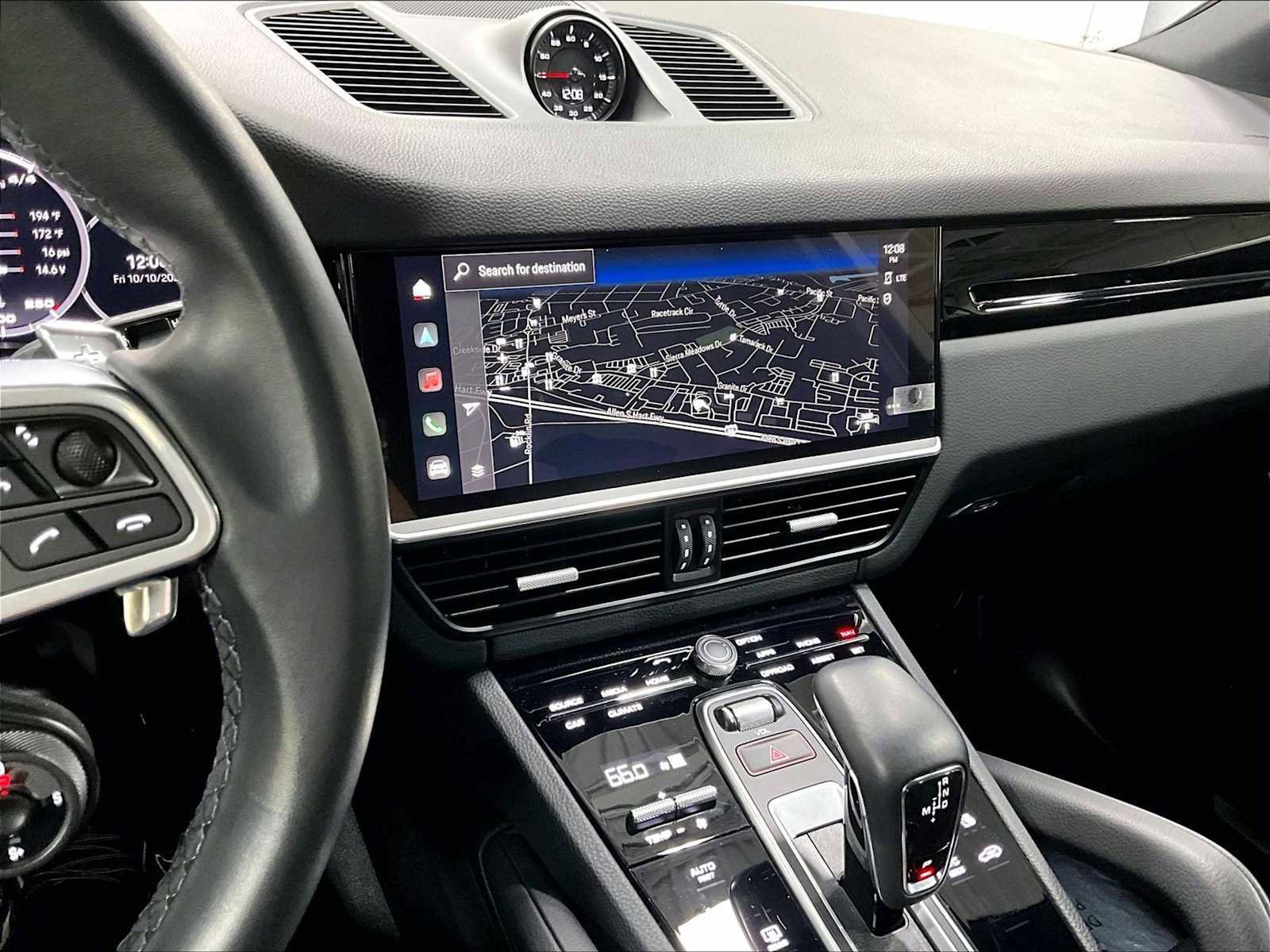 Used 2023 Porsche Cayenne image 19