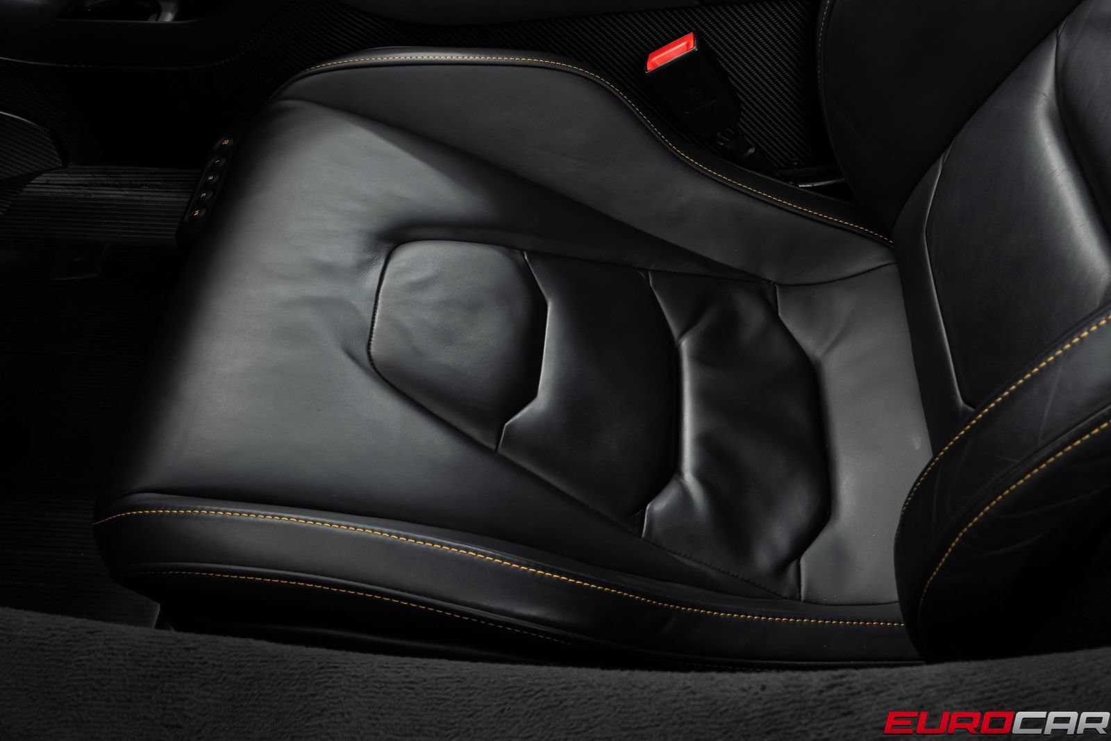 Used 2016 McLaren 675LT Spider RWD image 47