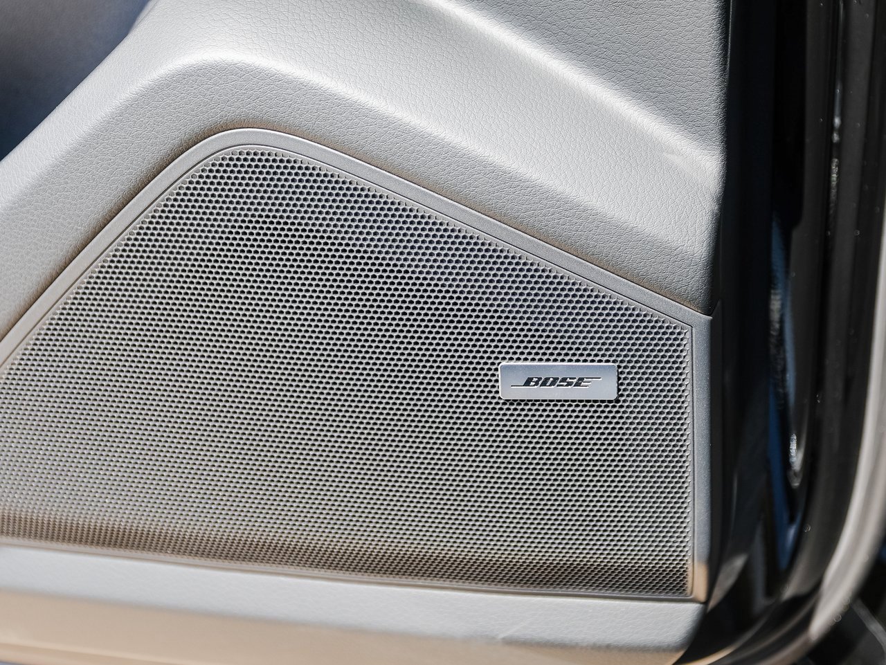 New 2026 Porsche Cayenne E-Hybrid Coupe image 22