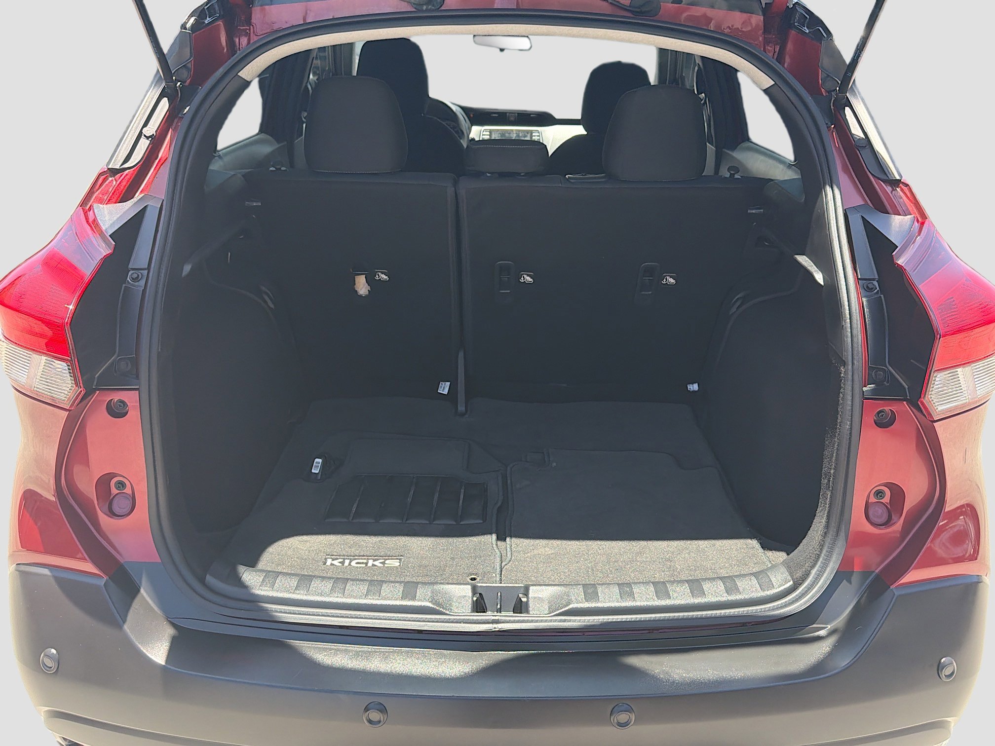 Used 2020 Nissan Kicks SV FWD image 24