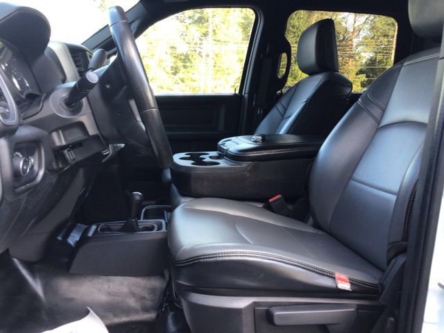 Used 2024 RAM 2500 Tradesman w/ Chrome Appearance Group image 10