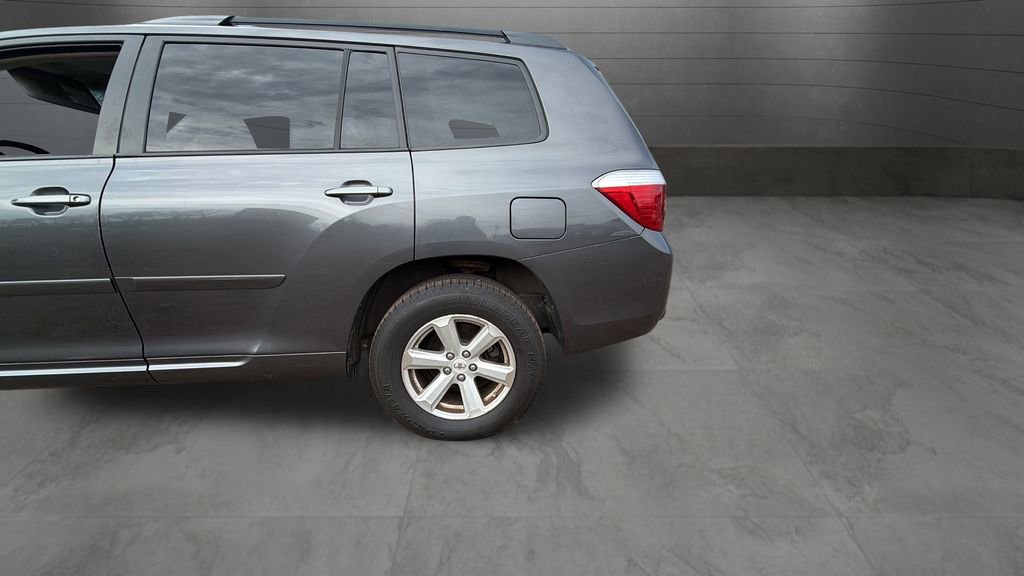 Used 2010 Toyota Highlander 4WD image 17