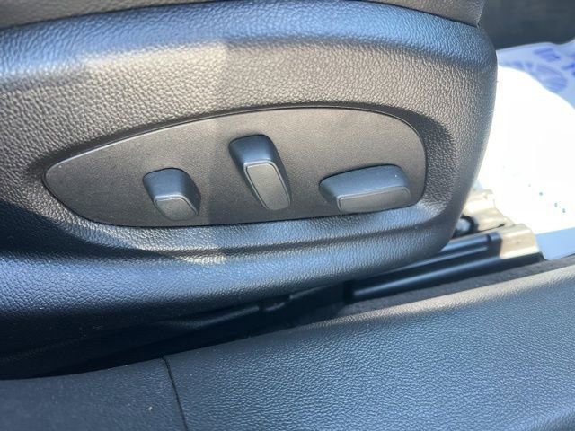 Used 2017 Chevrolet Impala Premier image 33