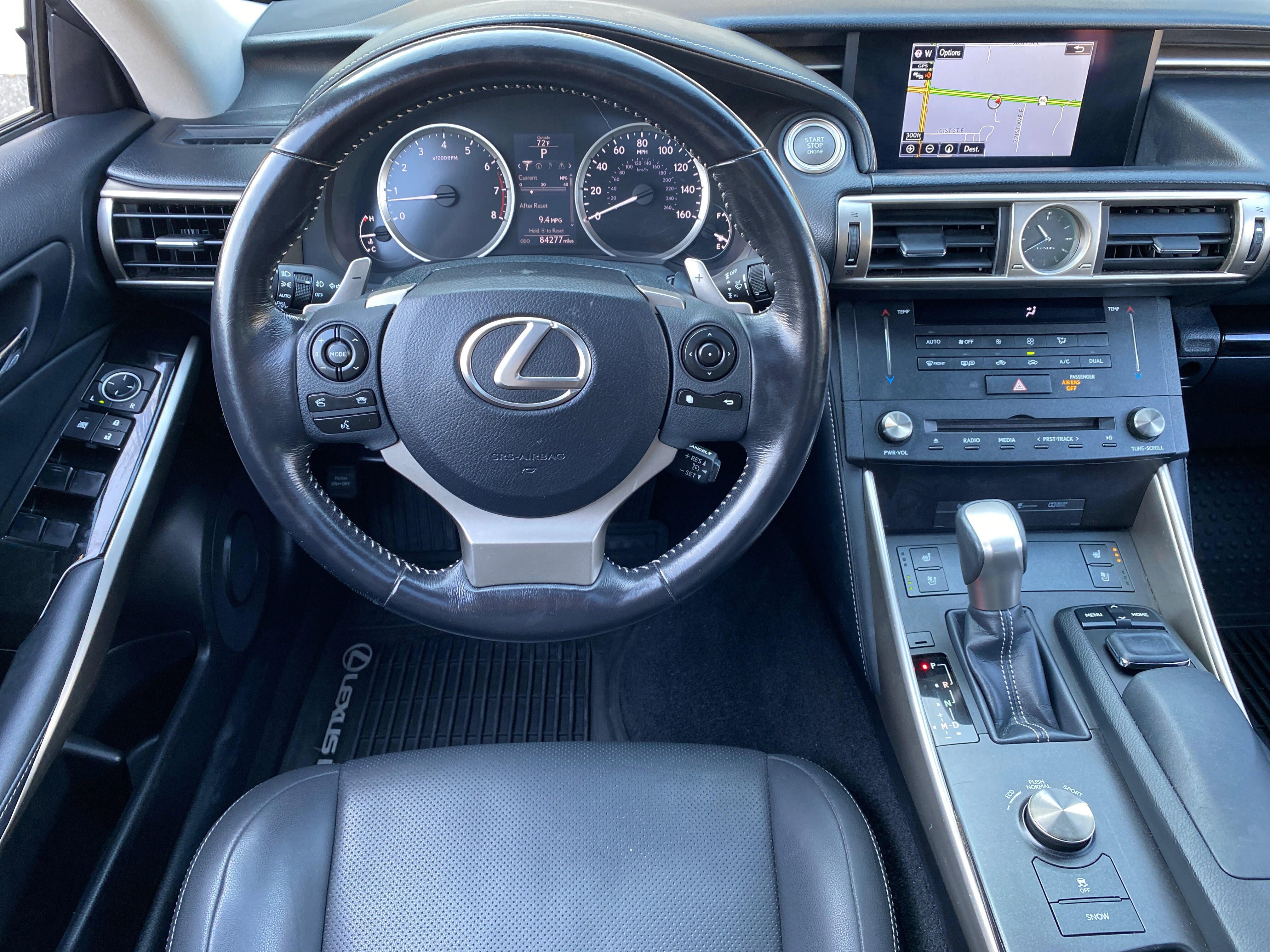 Used 2016 Lexus IS 300 AWD image 11