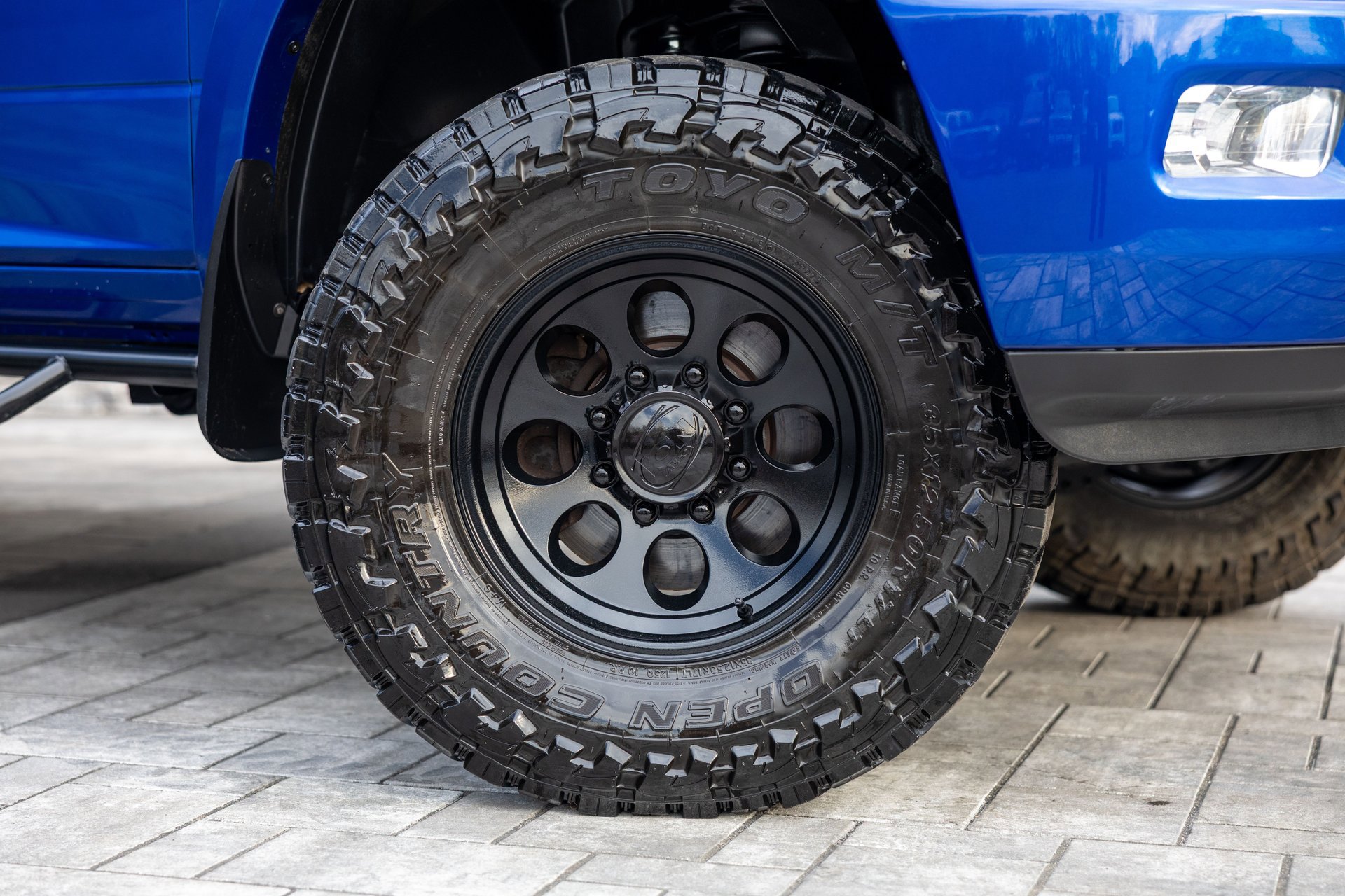 Used 2015 RAM 2500 Laramie w/ Convenience Group image 3