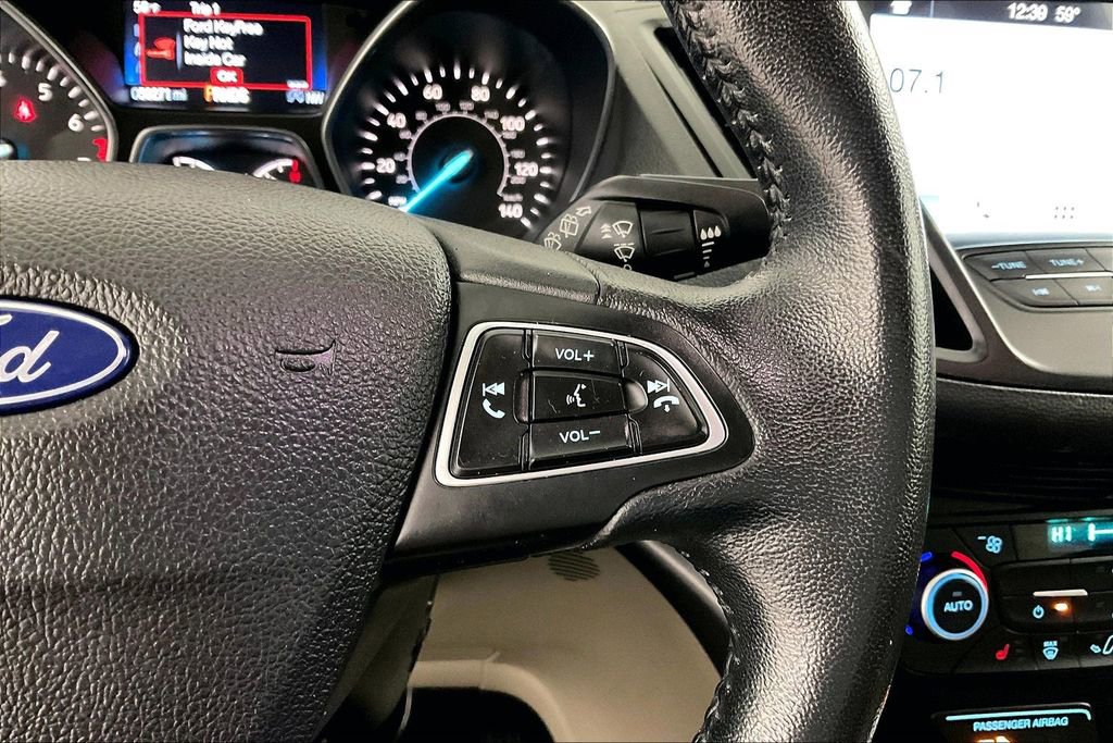 Used 2019 Ford Escape SEL image 12