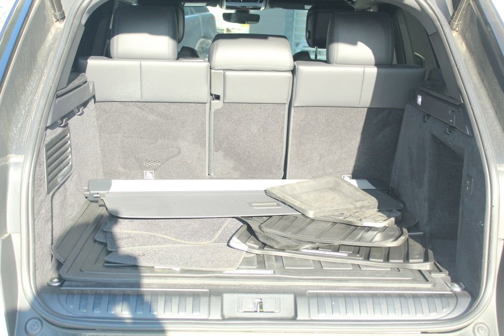 Used 2022 Land Rover Range Rover Sport HST image 12