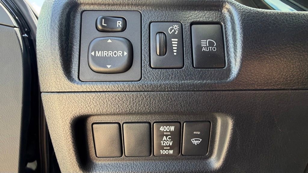 Used 2023 Toyota 4Runner TRD Off-Road Premium AWD/4WD image 19