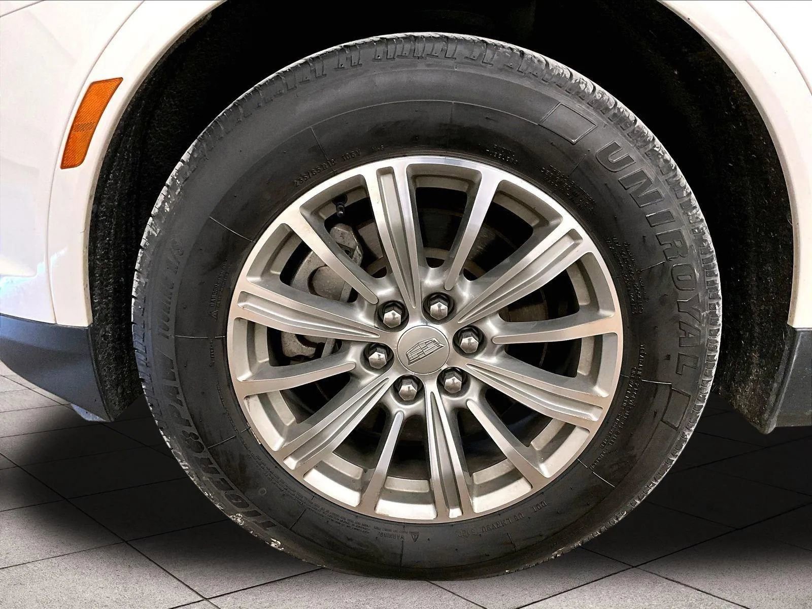 Used 2019 Cadillac XT5 Luxury FWD image 9