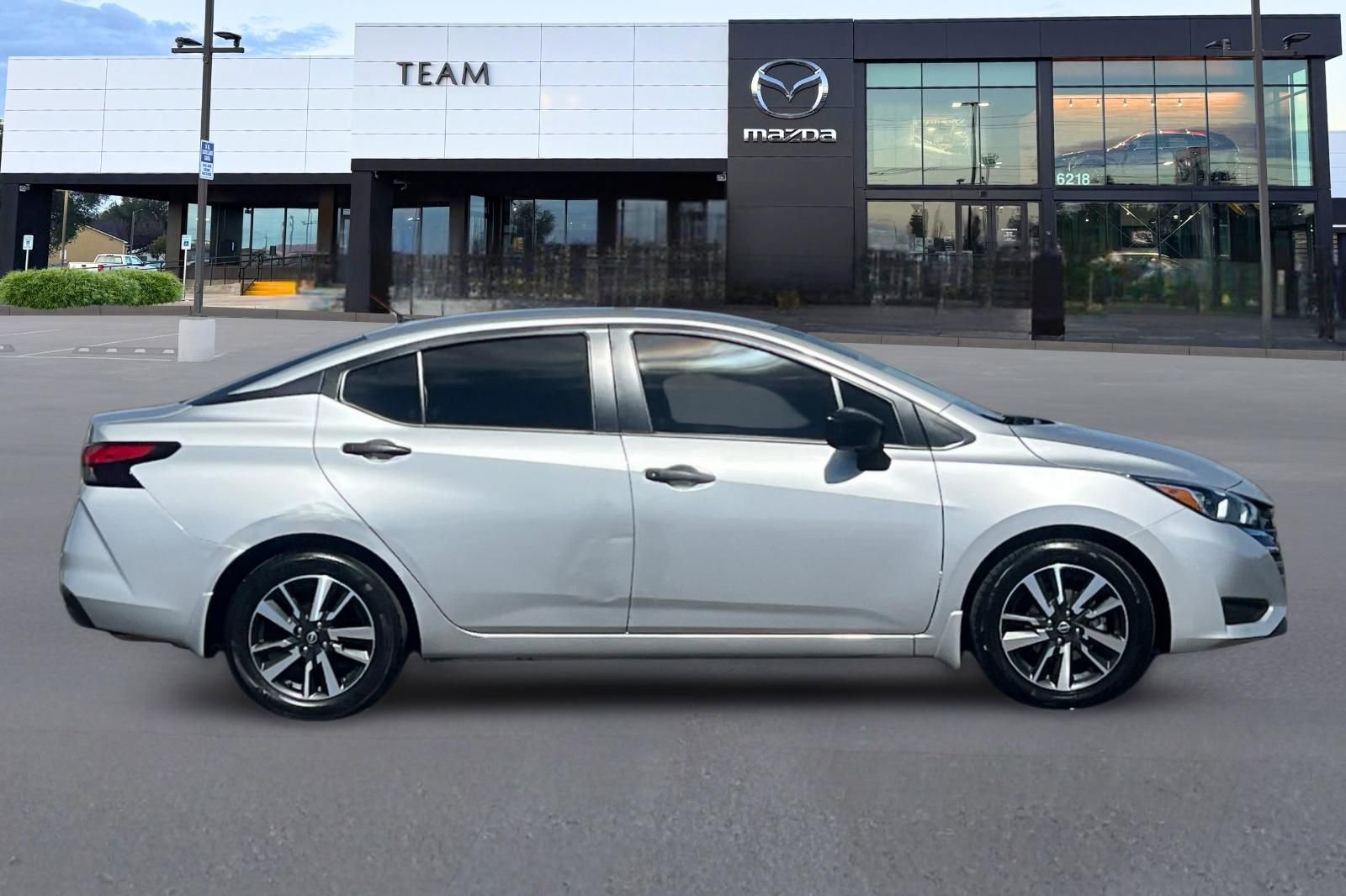 Used 2024 Nissan Versa S w/ S Plus Package image 3