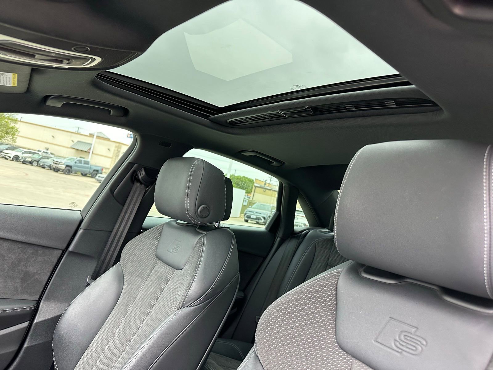 Used 2020 Audi A4 2.0T Premium Plus w/ Premium Plus Package image 9