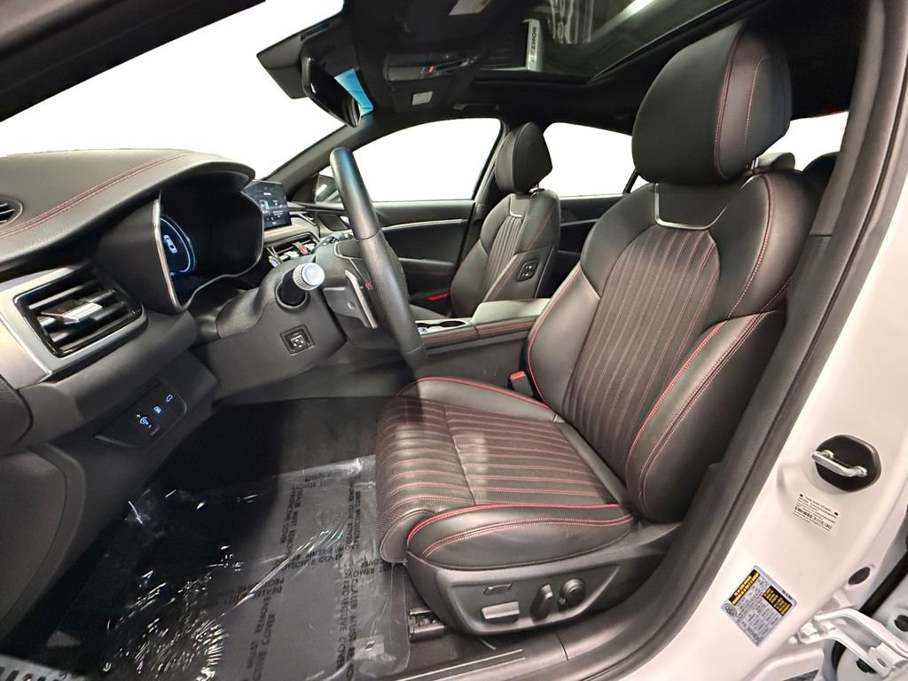 Used 2025 Genesis G70 3.3T Advanced image 9