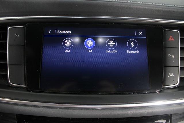 Used 2022 Buick Enclave Essence image 5