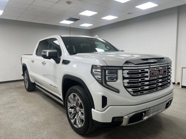 Used 2023 GMC Sierra 1500 Denali w/ Denali Reserve Package image 2