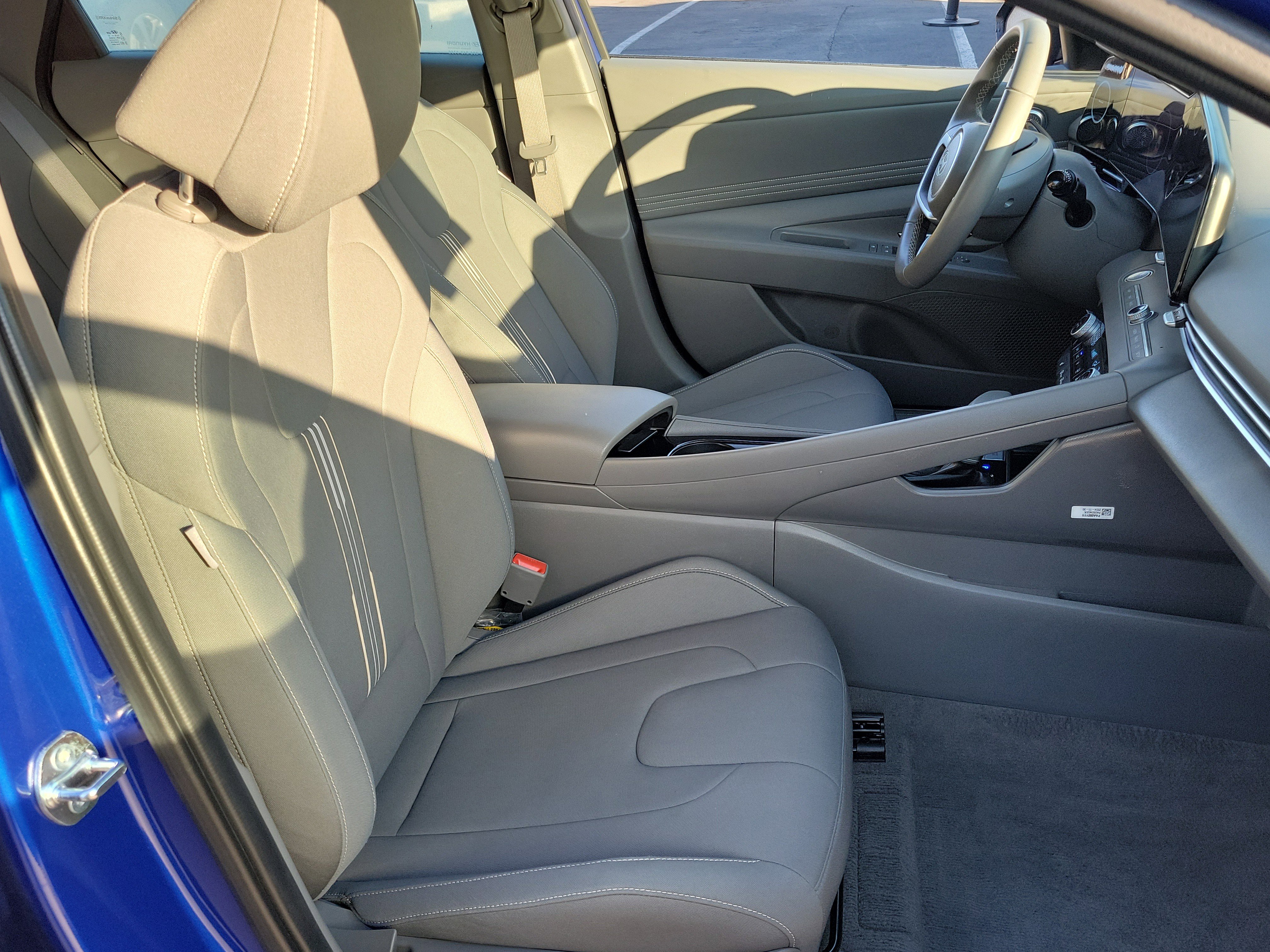 Certified 2025 Hyundai Elantra SEL image 20