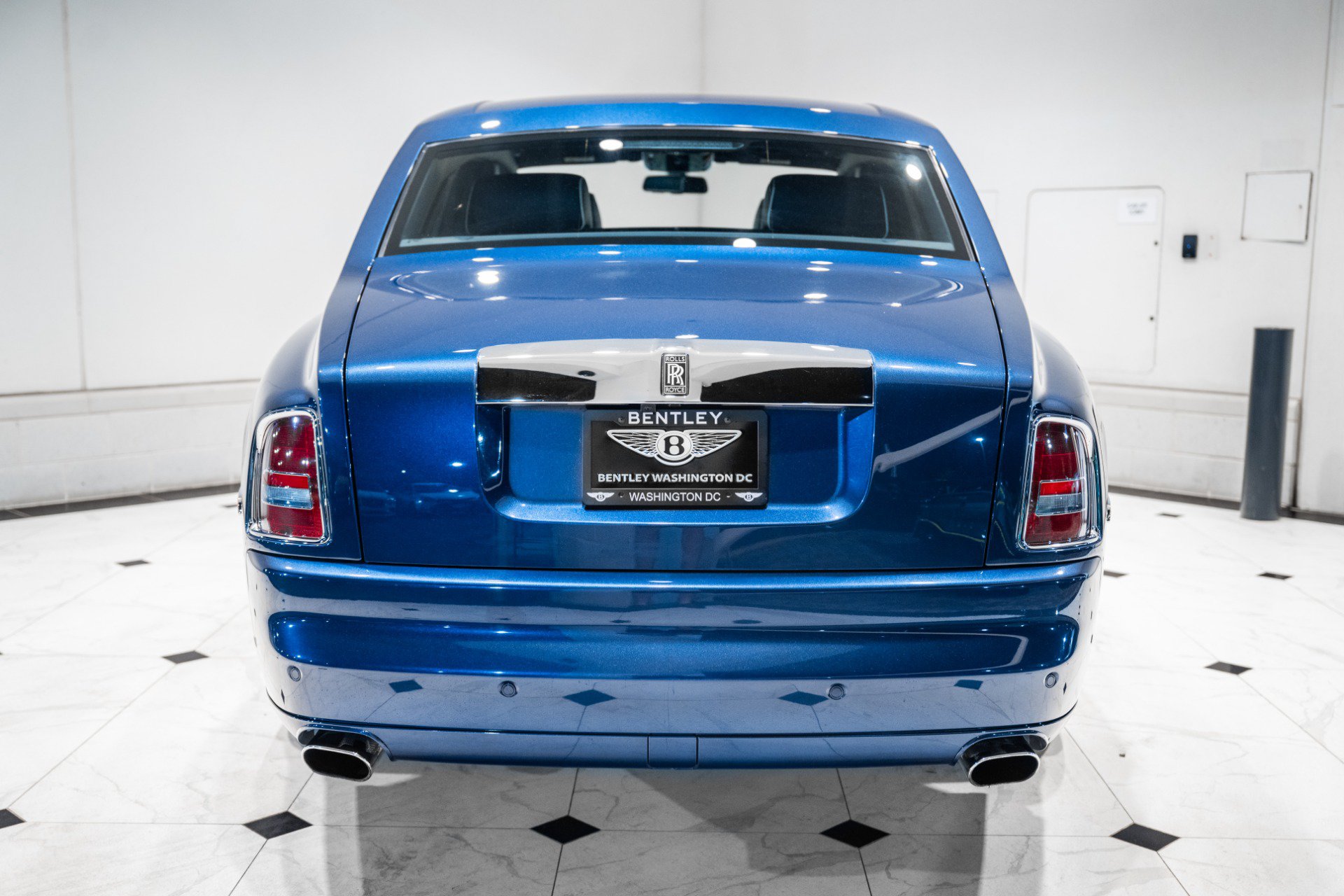 Used 2011 Rolls-Royce Phantom Sedan RWD image 8