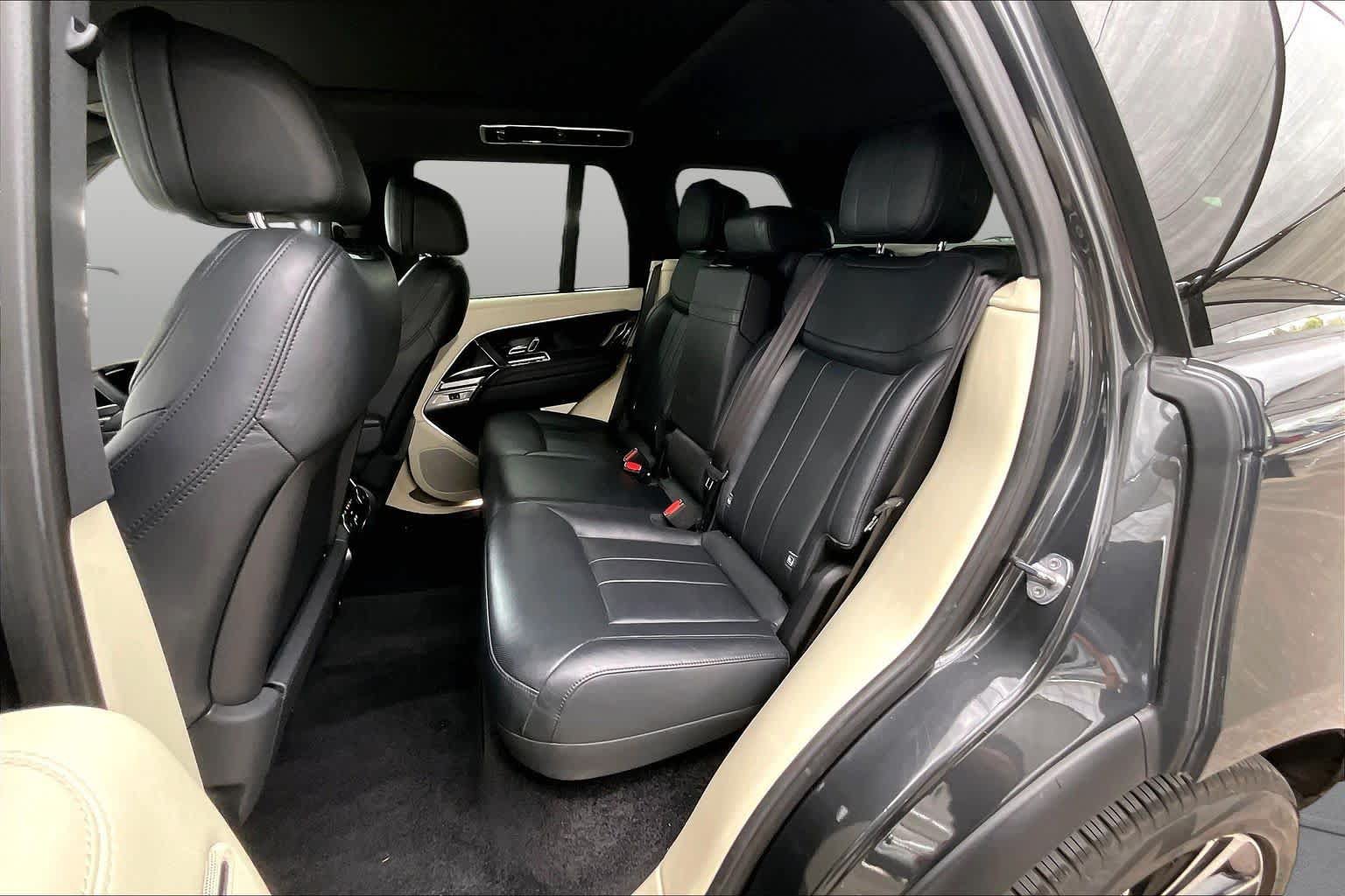 Used 2023 Land Rover Range Rover SE AWD/4WD image 21