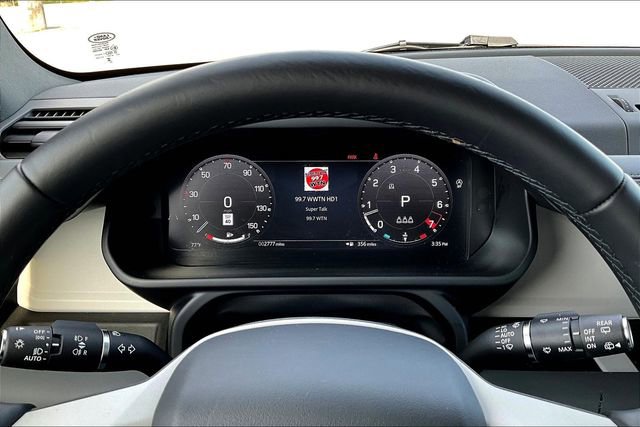 Used 2026 Land Rover Defender 110 S image 13