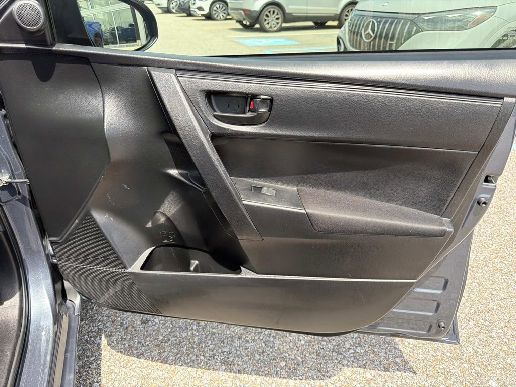 Used 2019 Toyota Corolla L FWD image 13