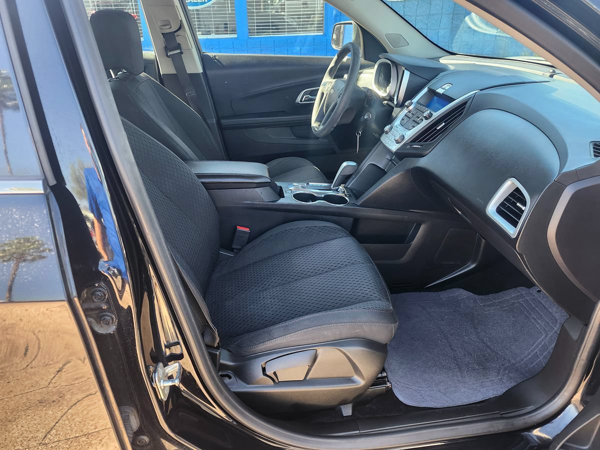 Used 2015 Chevrolet Equinox LS FWD image 17