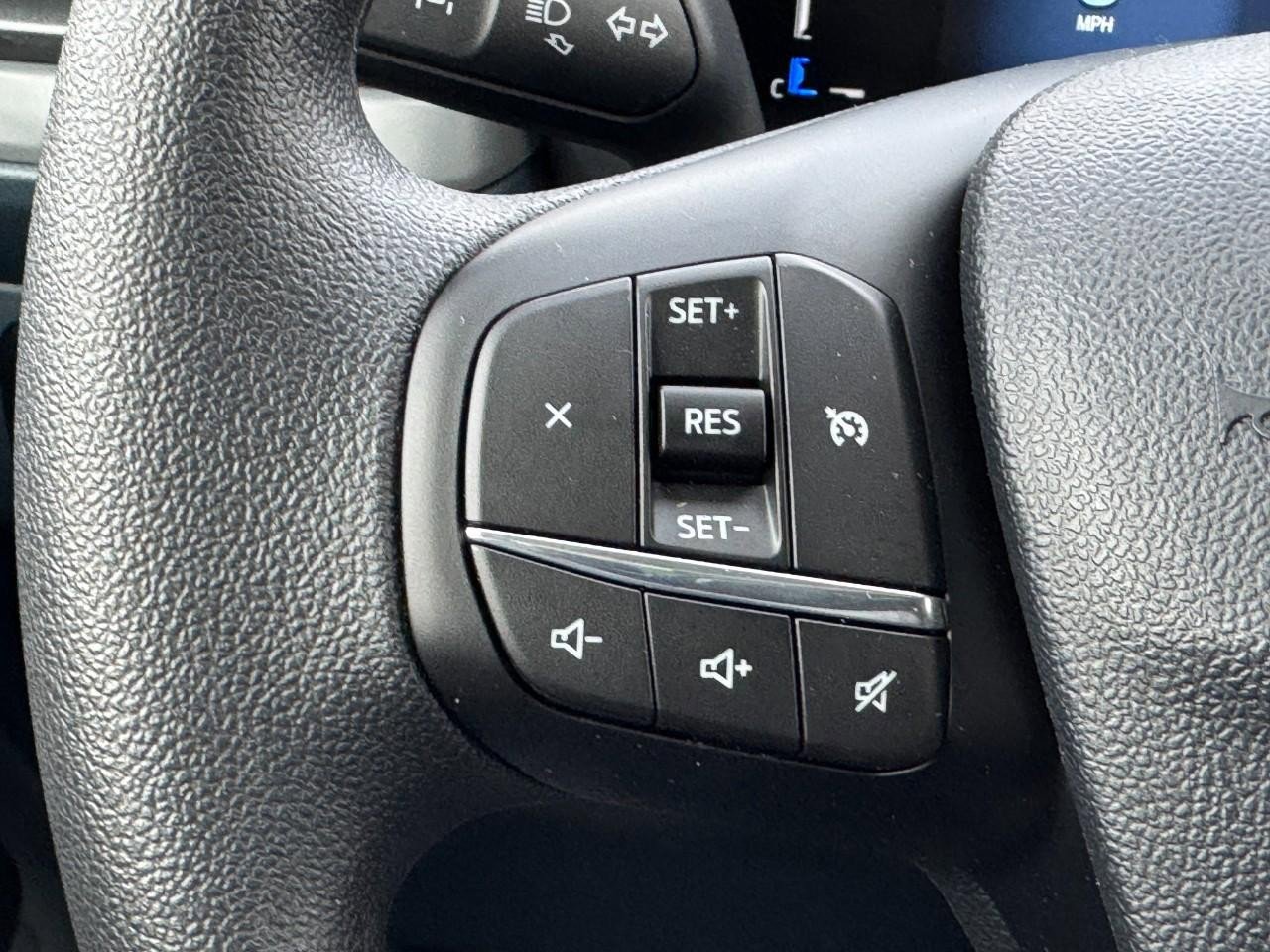 New 2025 Ford Maverick XL image 12