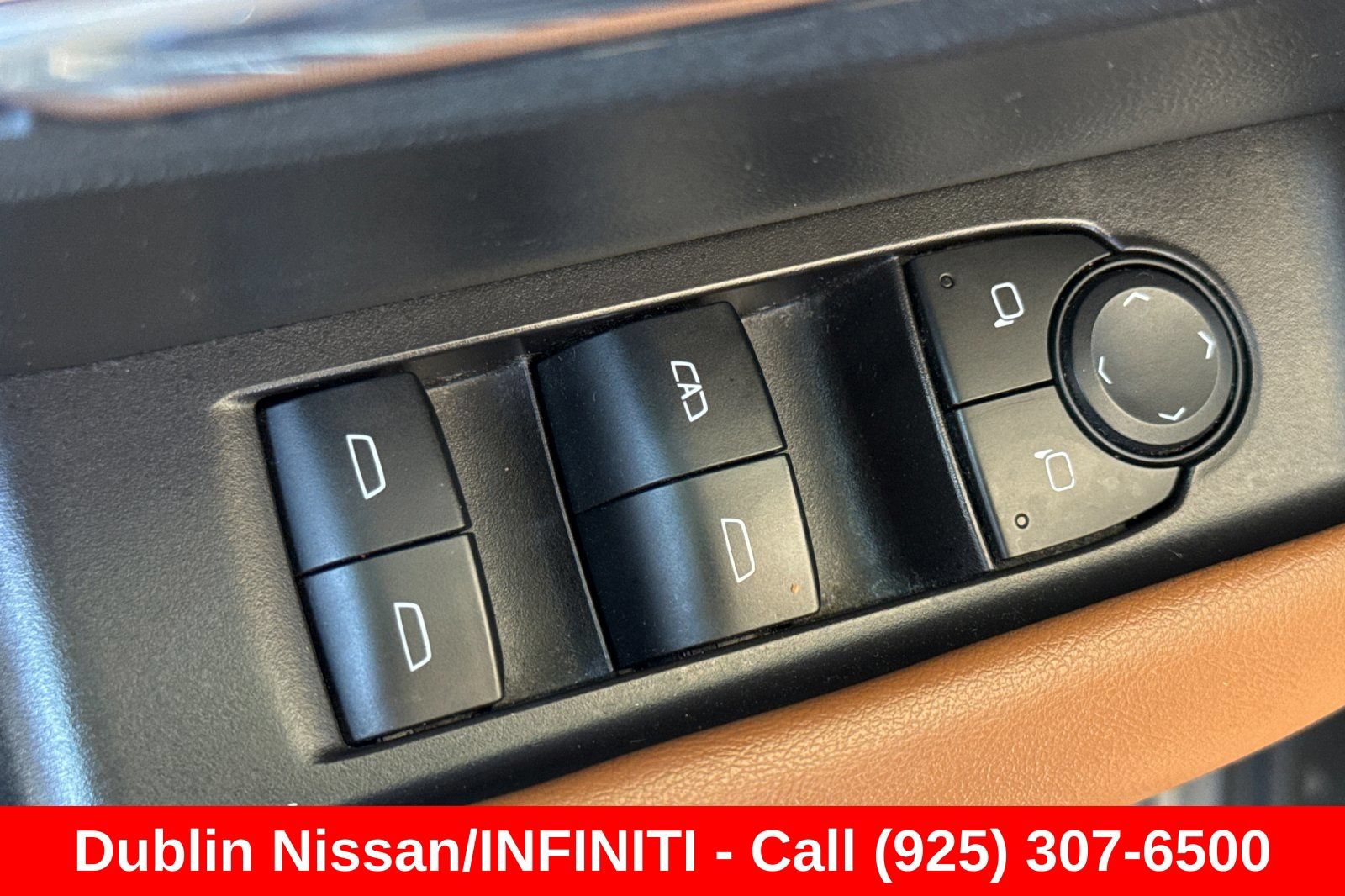 Used 2024 GMC Canyon AT4 w/ AT4 Premium Package AWD/4WD image 13