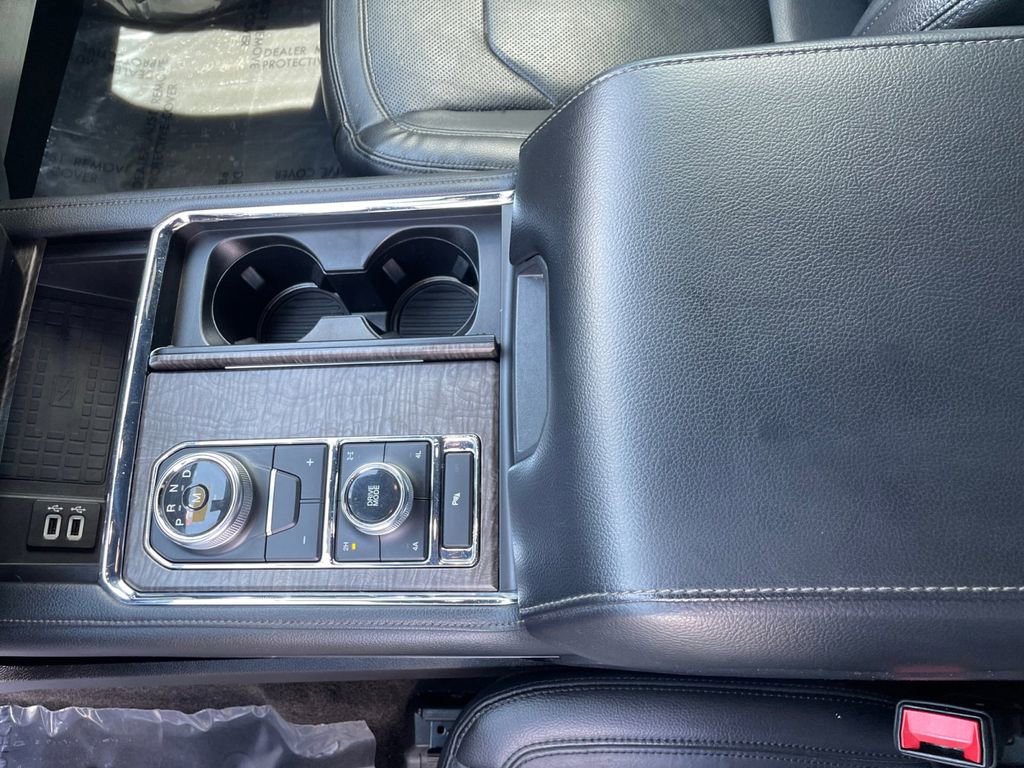 Used 2018 Ford Expedition Max Limited w/ Equipment Group 301A AWD/4WD image 16