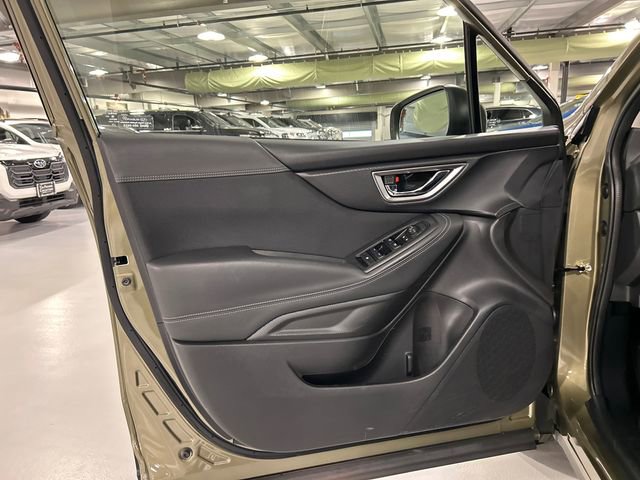Used 2023 Subaru Forester Premium image 9