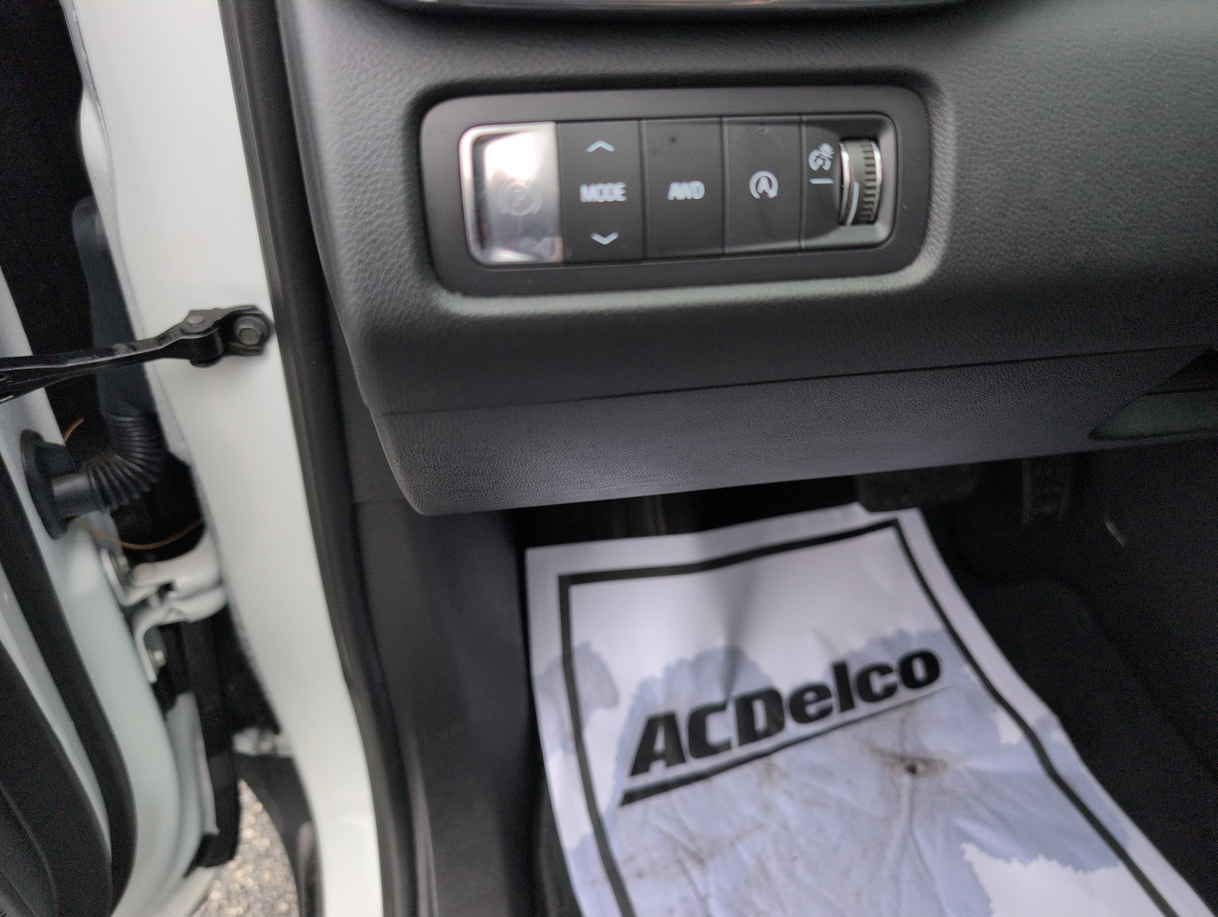 Used 2025 GMC Acadia Elevation image 17