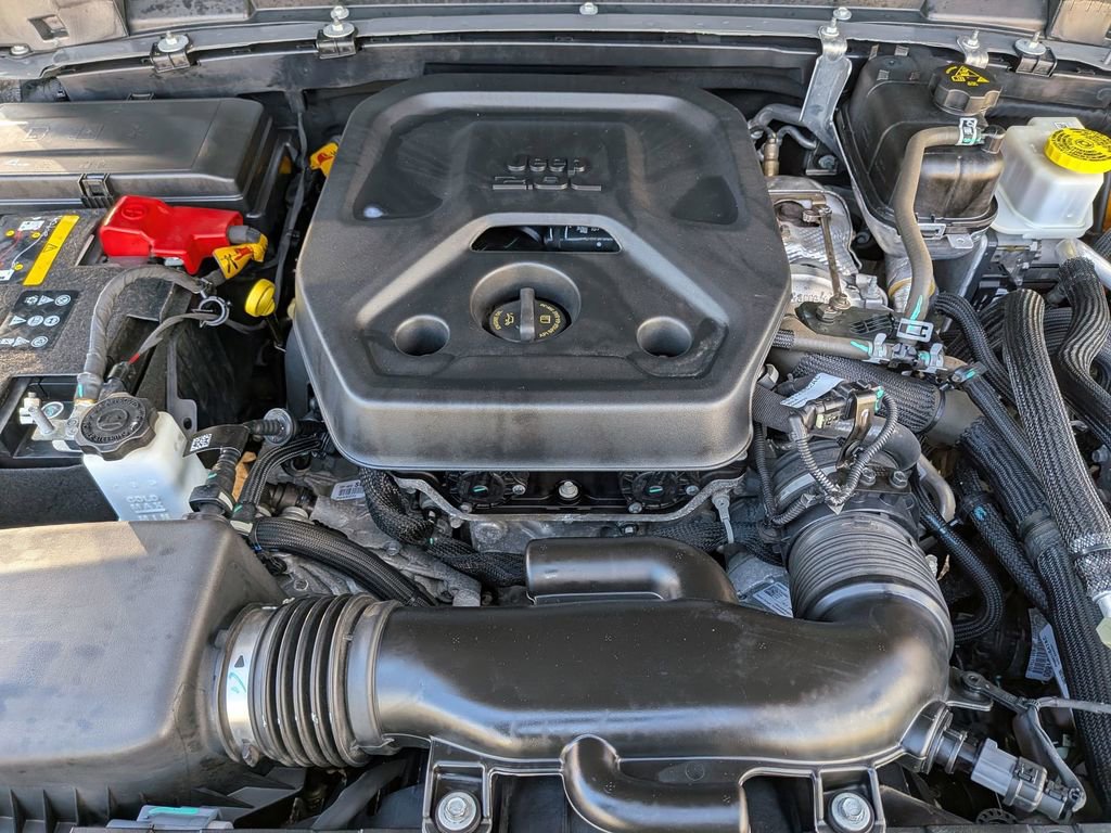 Used 2023 Jeep Wrangler Unlimited Sahara w/ Cold Weather Group AWD/4WD image 25