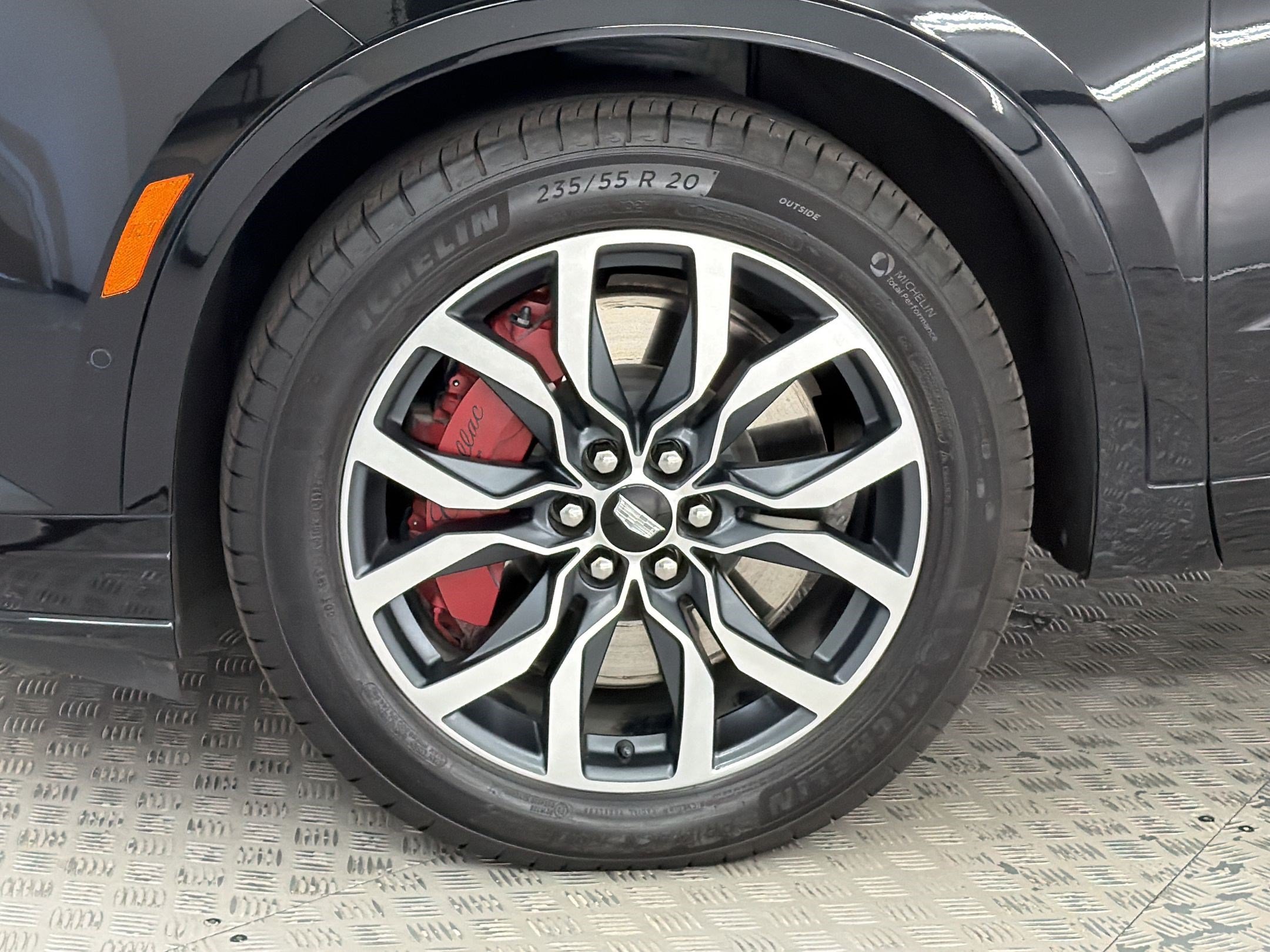 Used 2023 Cadillac XT6 Sport w/ Platinum Package AWD/4WD image 13
