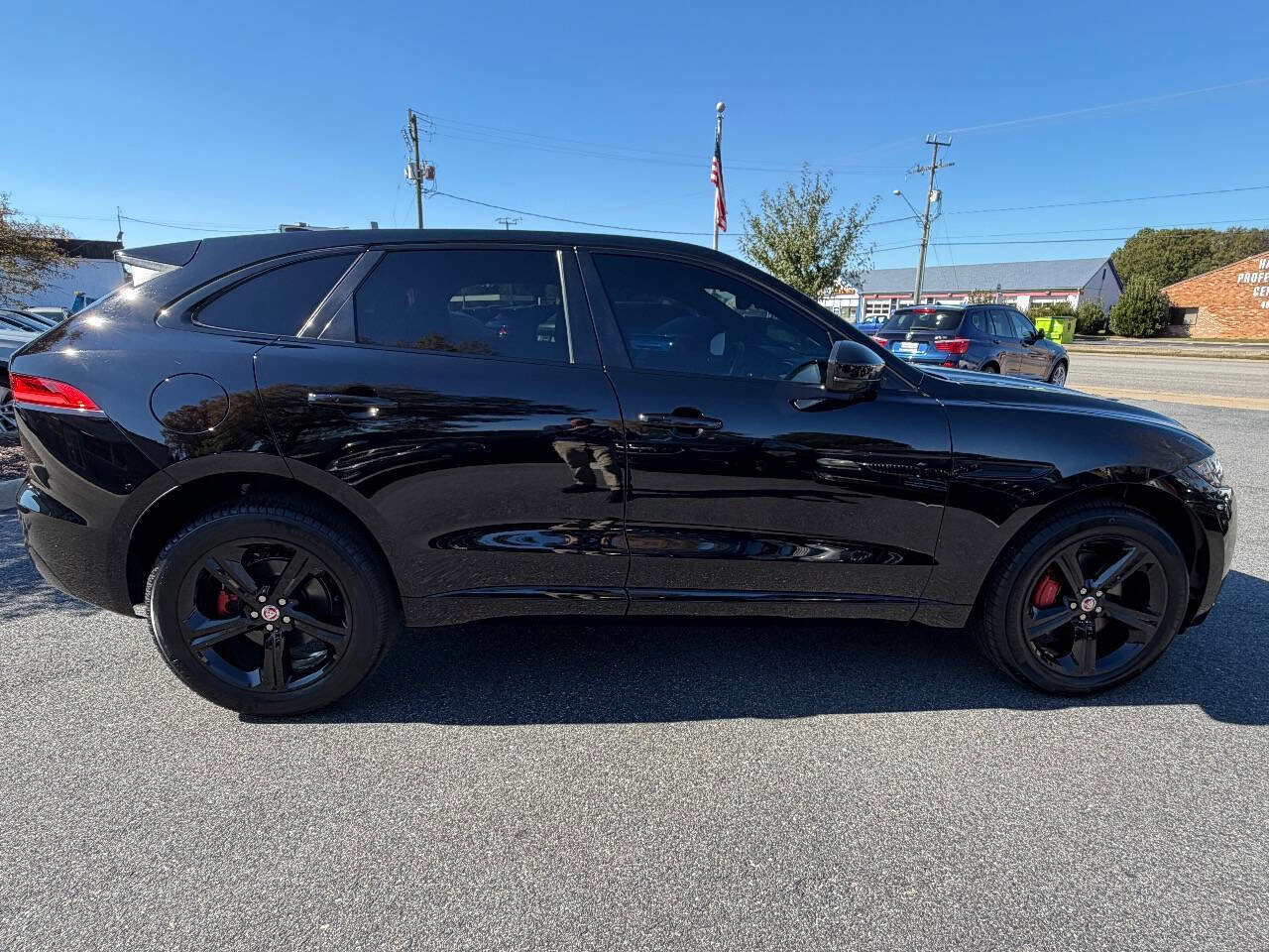 Used 2020 Jaguar F-PACE S image 25