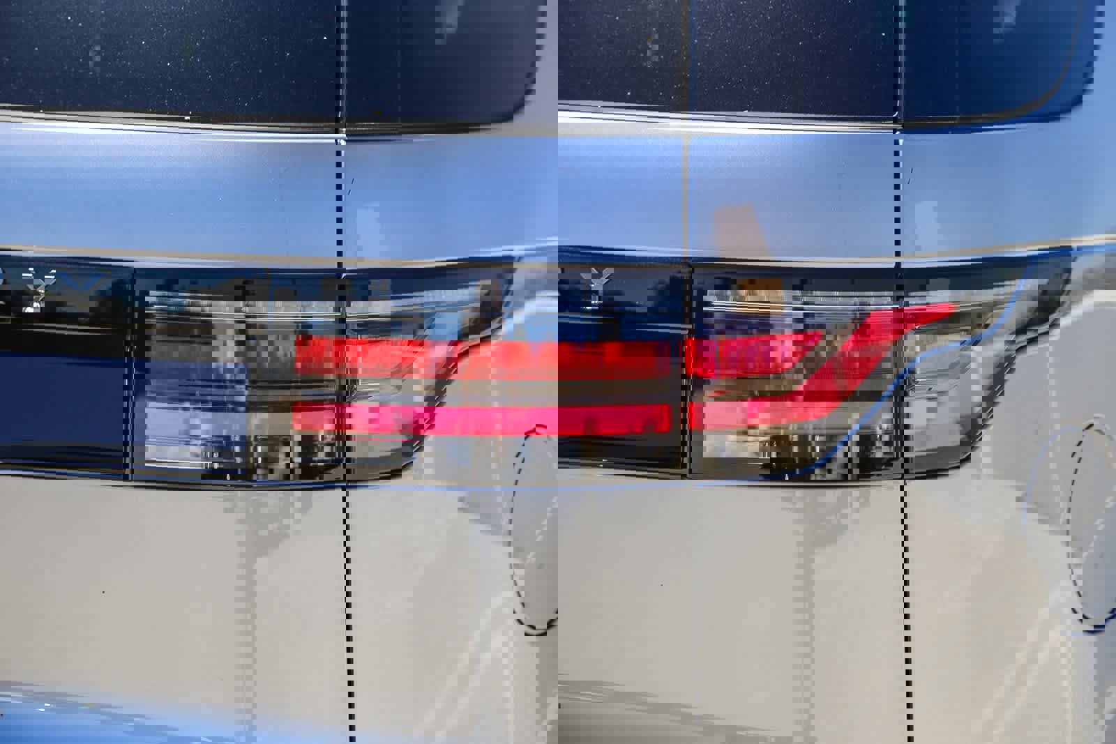 New 2025 Land Rover Discovery Dynamic SE image 8